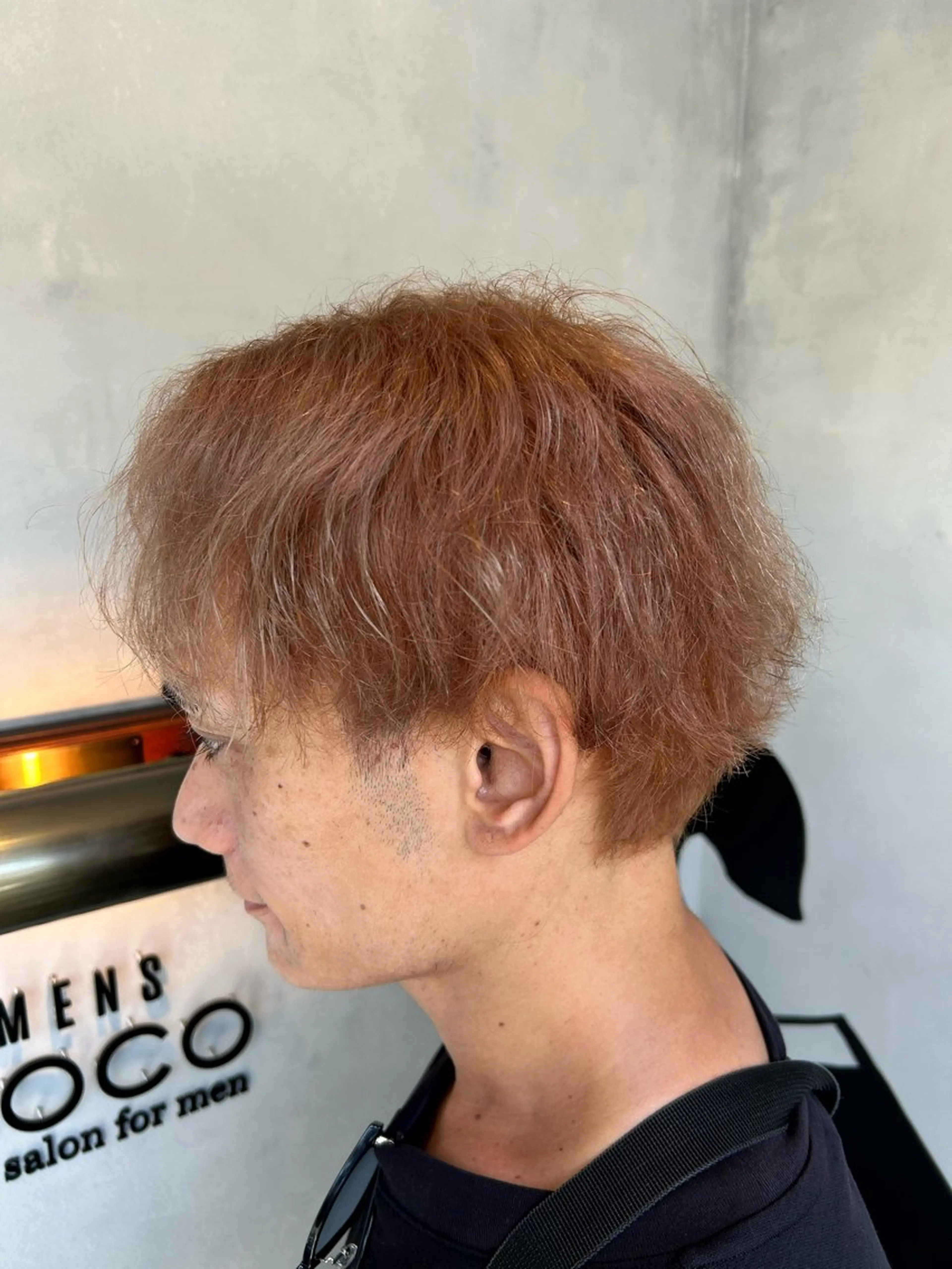 ミディアム カラー メンズ メンズブリーチ ベージュカラー ブリーチ ピンクカラー ピンクベージュ カット ヘアカラー 🔥メンズ専門🔥 塩拓巳のヘアスタイル