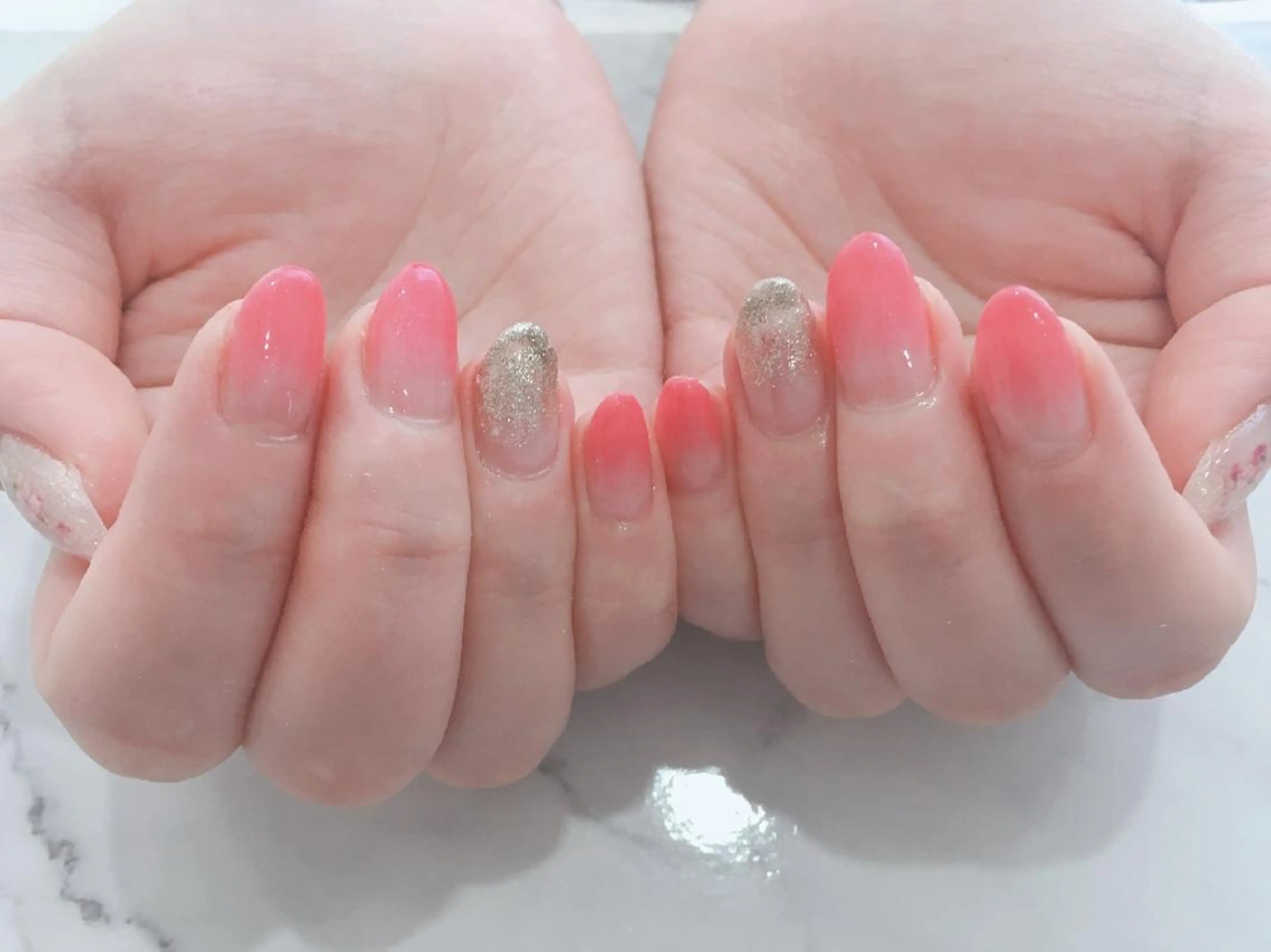 ネイル アートネイル フラワーネイル ジェルネイル グラデーション ピンク ネイル＆フラワーサロン〜Ri✦hiro〜鳥栖店所属・HIRATA RIEのネイルデザイン