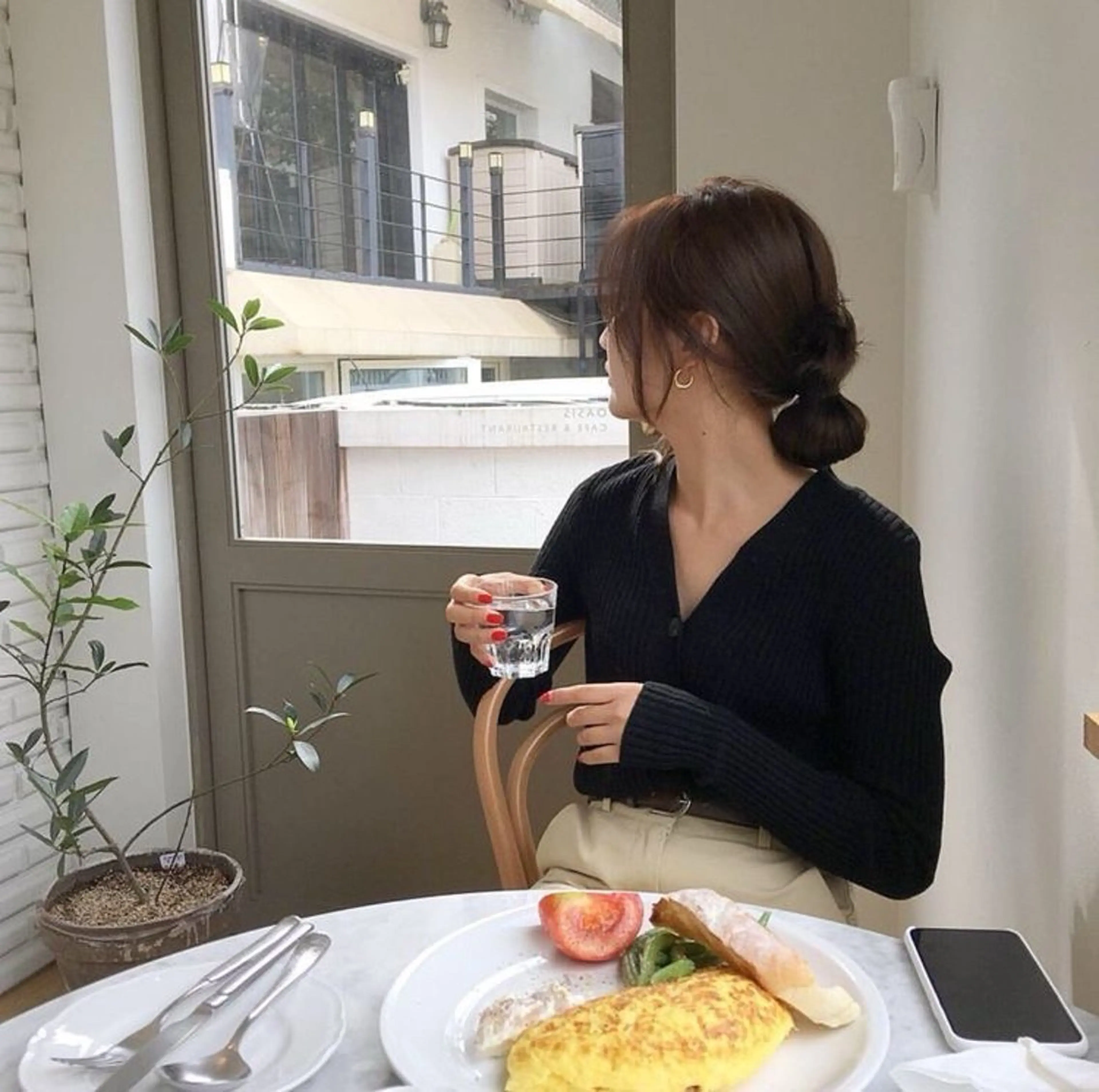 ミディアム カラー カット ヘアカラー トリートメント ヘッドスパ ヘアセット ブリーチなし🤍透明 感カラー🤍しゅうじのヘアスタイル