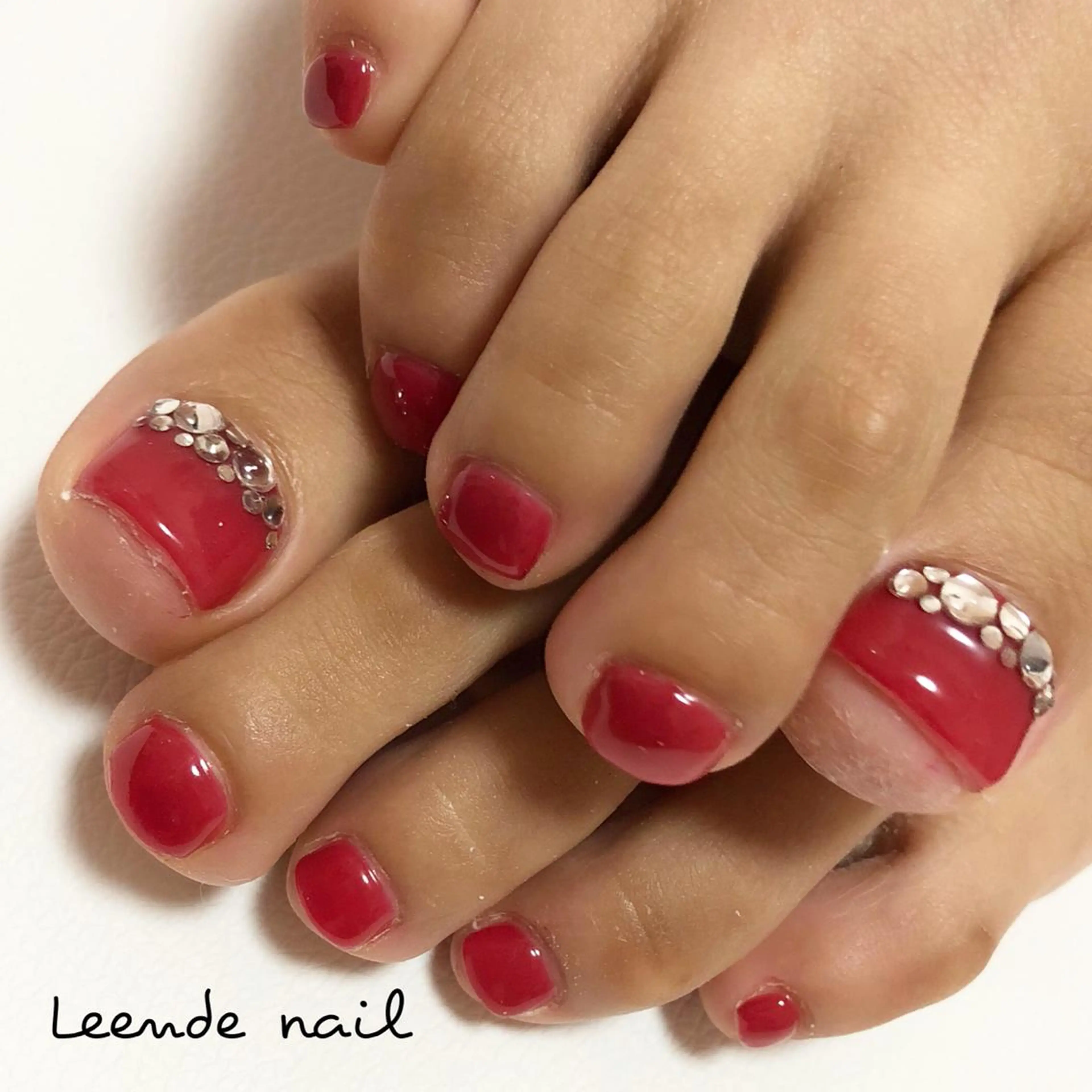 ネイル フットネイル Leendenail 【リエンダネイル】のネイルデザイン