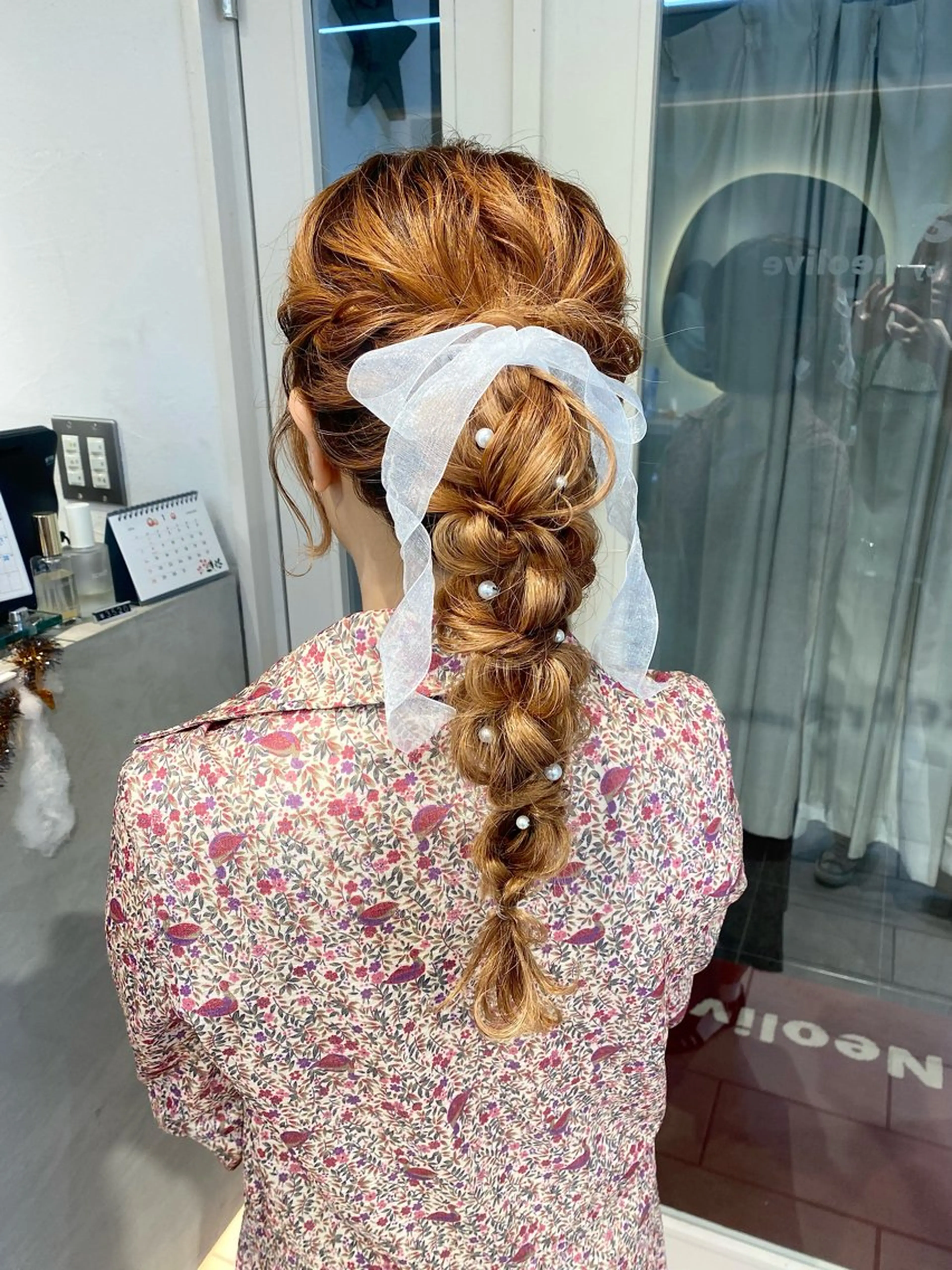 ロング ヘアアレンジ ポニーテール 結婚式・ブライダル ヘアセット Aya　ブリーチなし 🌱　ダブルカラーのヘアスタイル