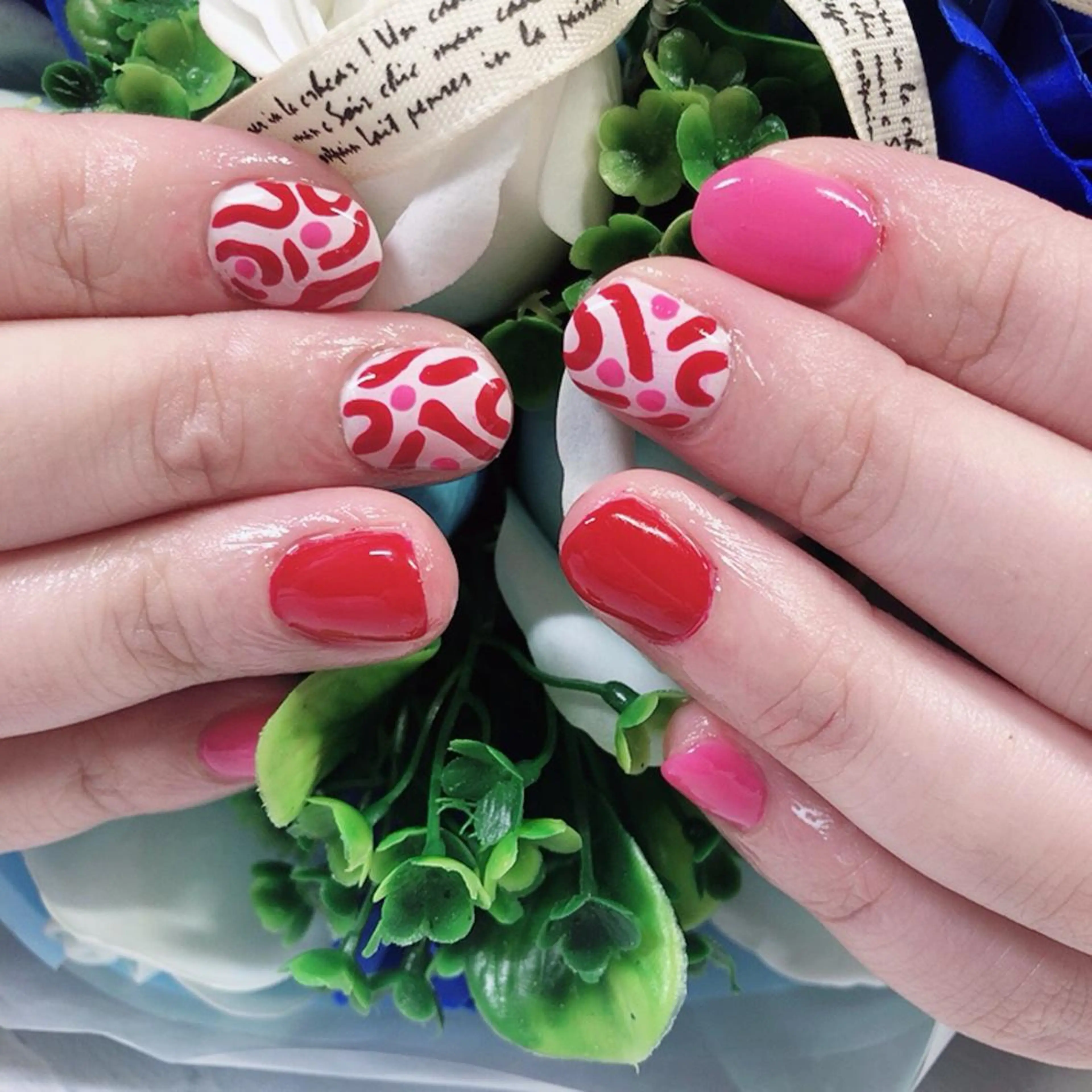 ネイル 持ち込み 奥園 良恵のネイルデザイン