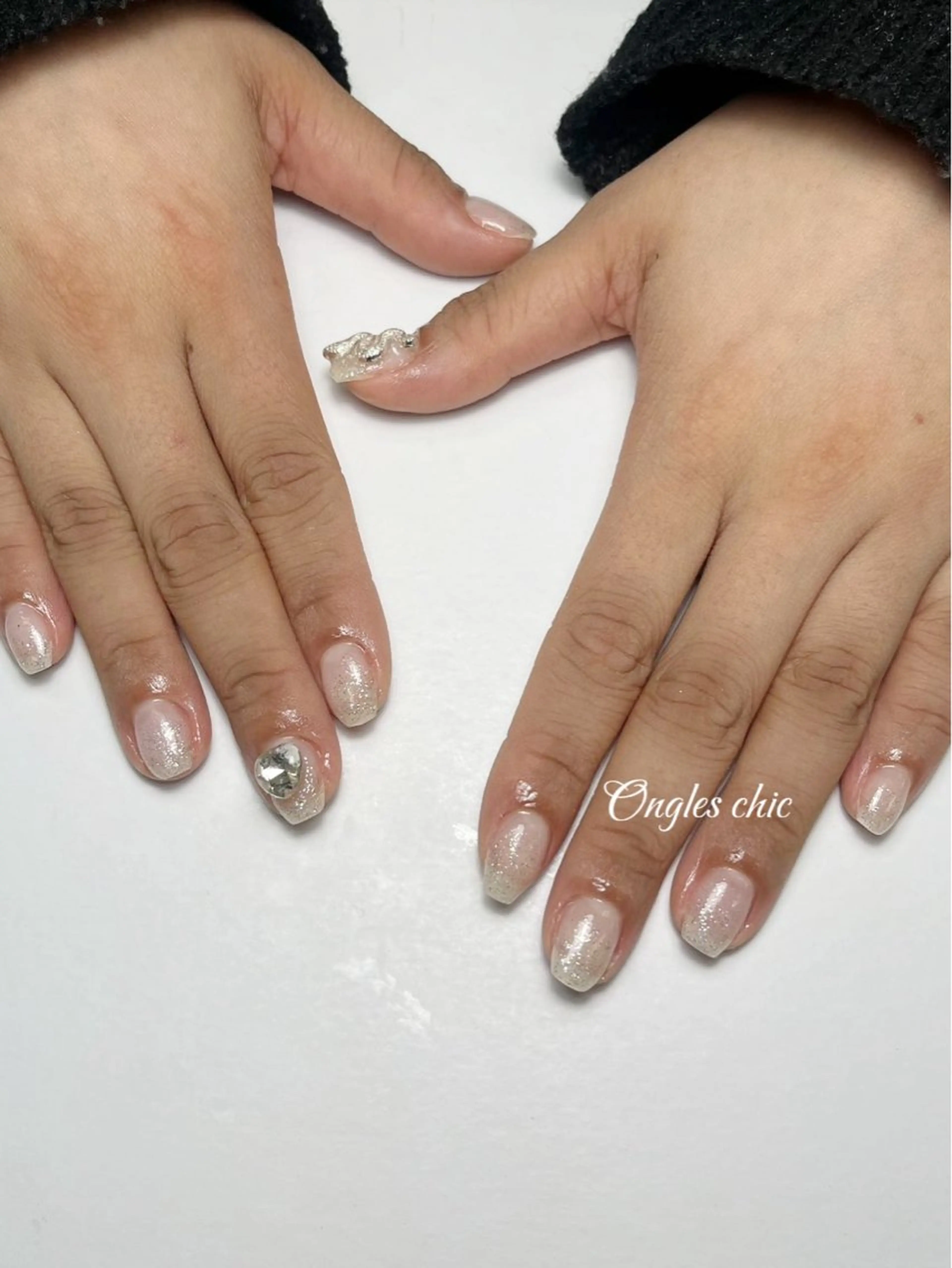 ネイル ハンドネイル ongles chic24時間営業のネイルデザイン