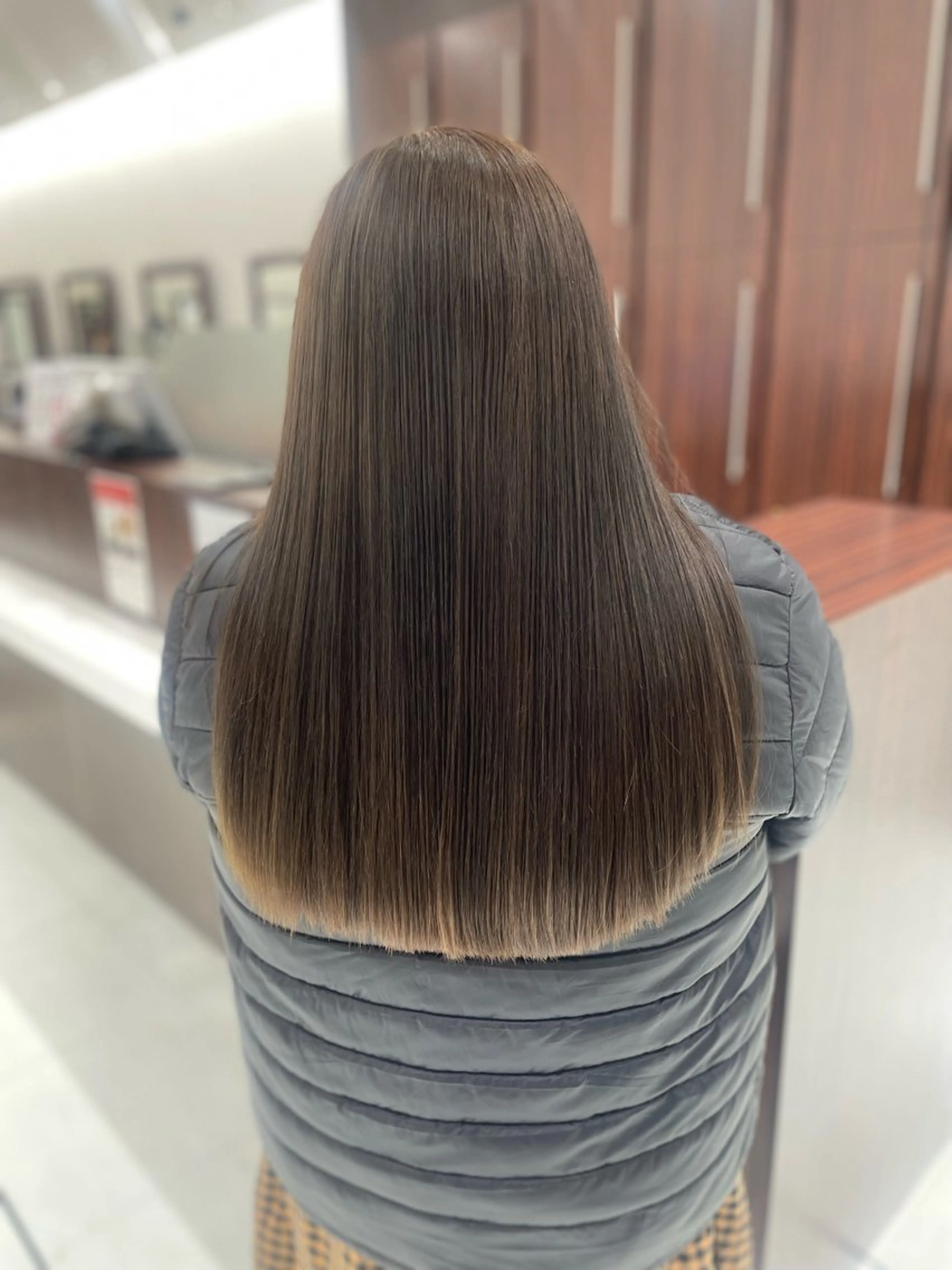 ロング カラー アッシュ アッシュグレー アッシュグレージュ 透明感カラー グレージュ TAYA千葉そごう店所属・【千葉駅南口歩1分】 MAKAのヘアスタイル