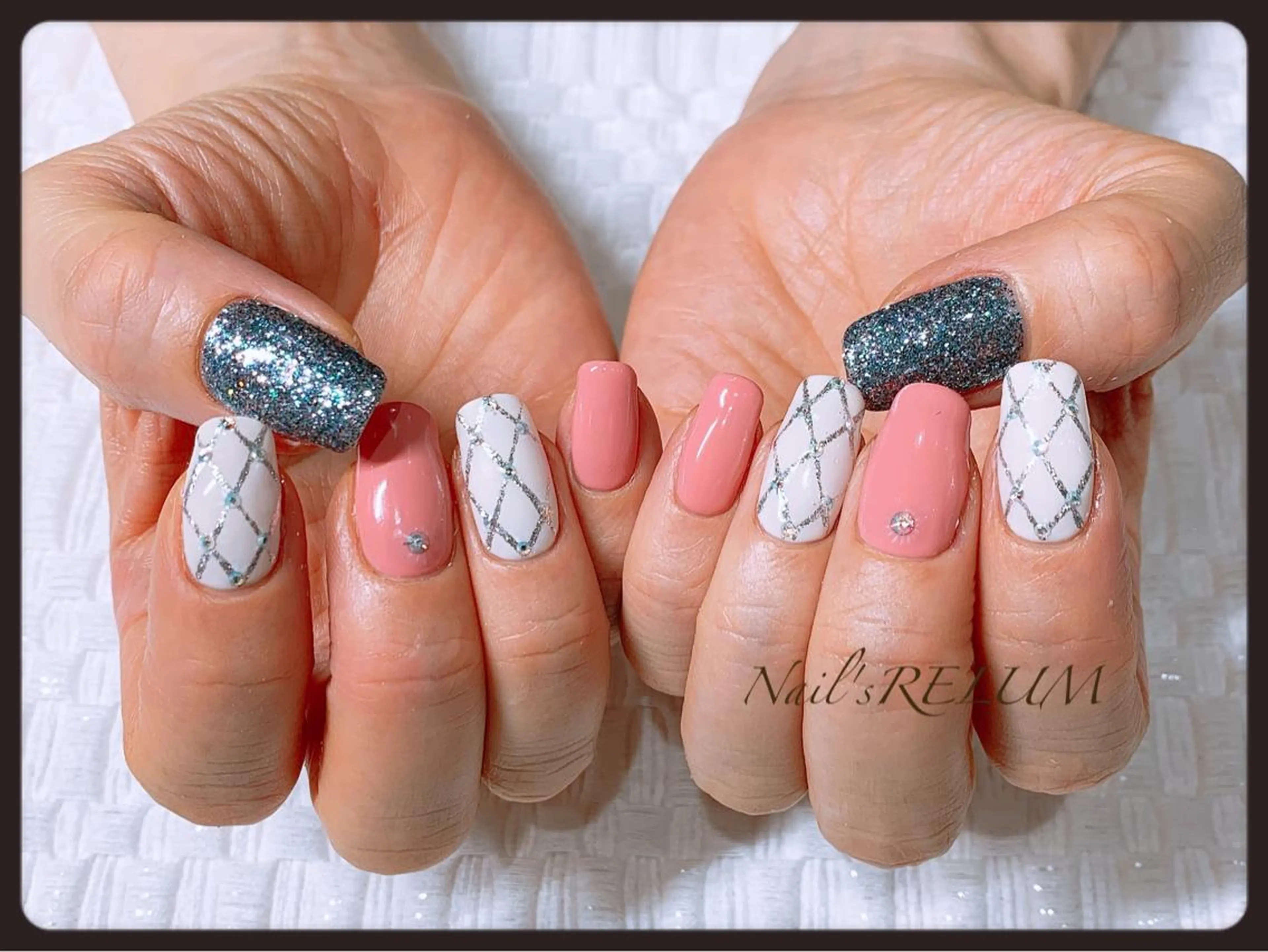 ネイル アートネイル ハンドネイル THECOLORS所属・近貞 莉奈のネイルデザイン