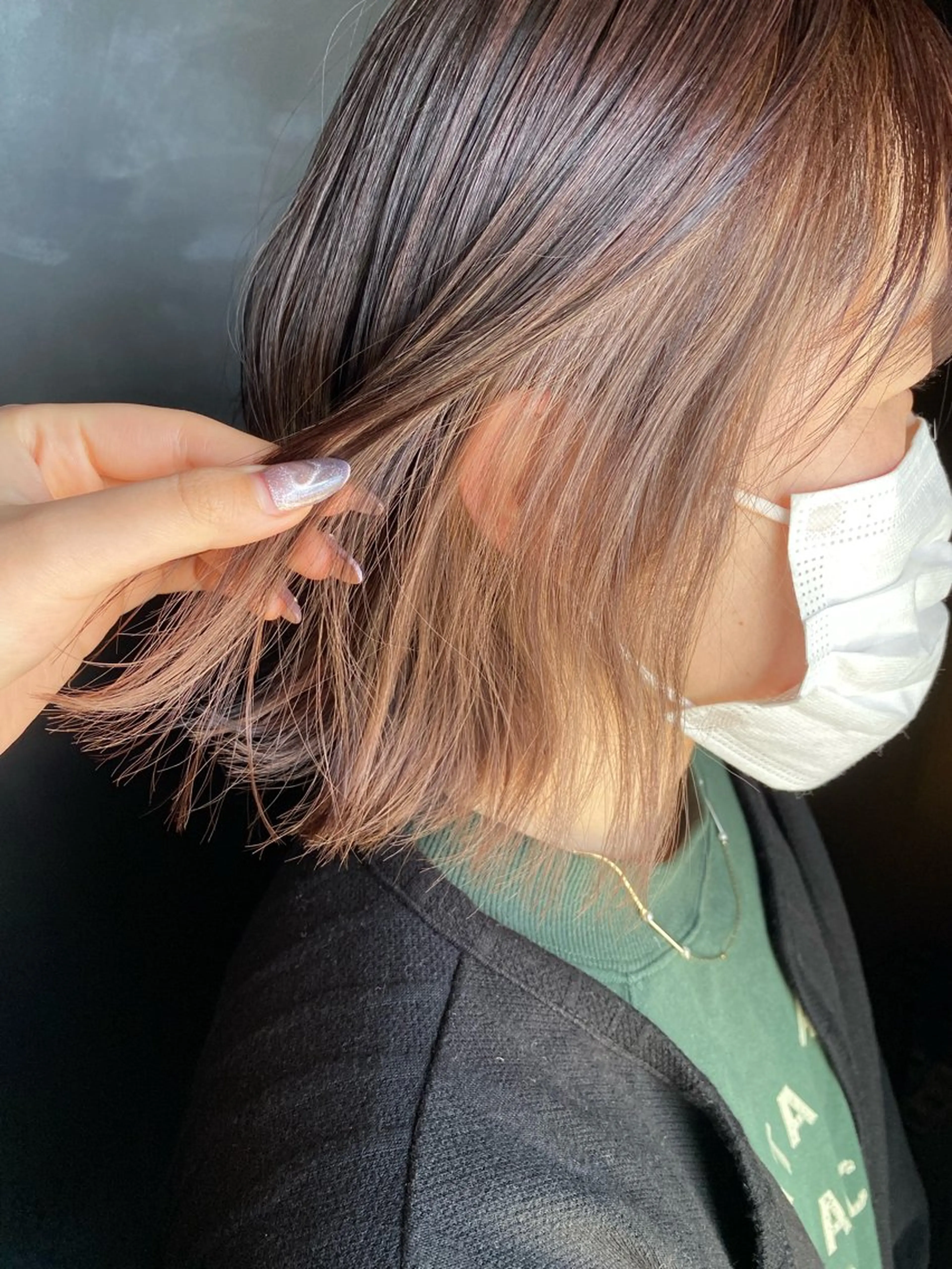 カラー ベージュカラー ブリーチ デザインカラー ミルクティーベージュ ヘアカラー BIANCA伊勢崎 mayaのヘアスタイル