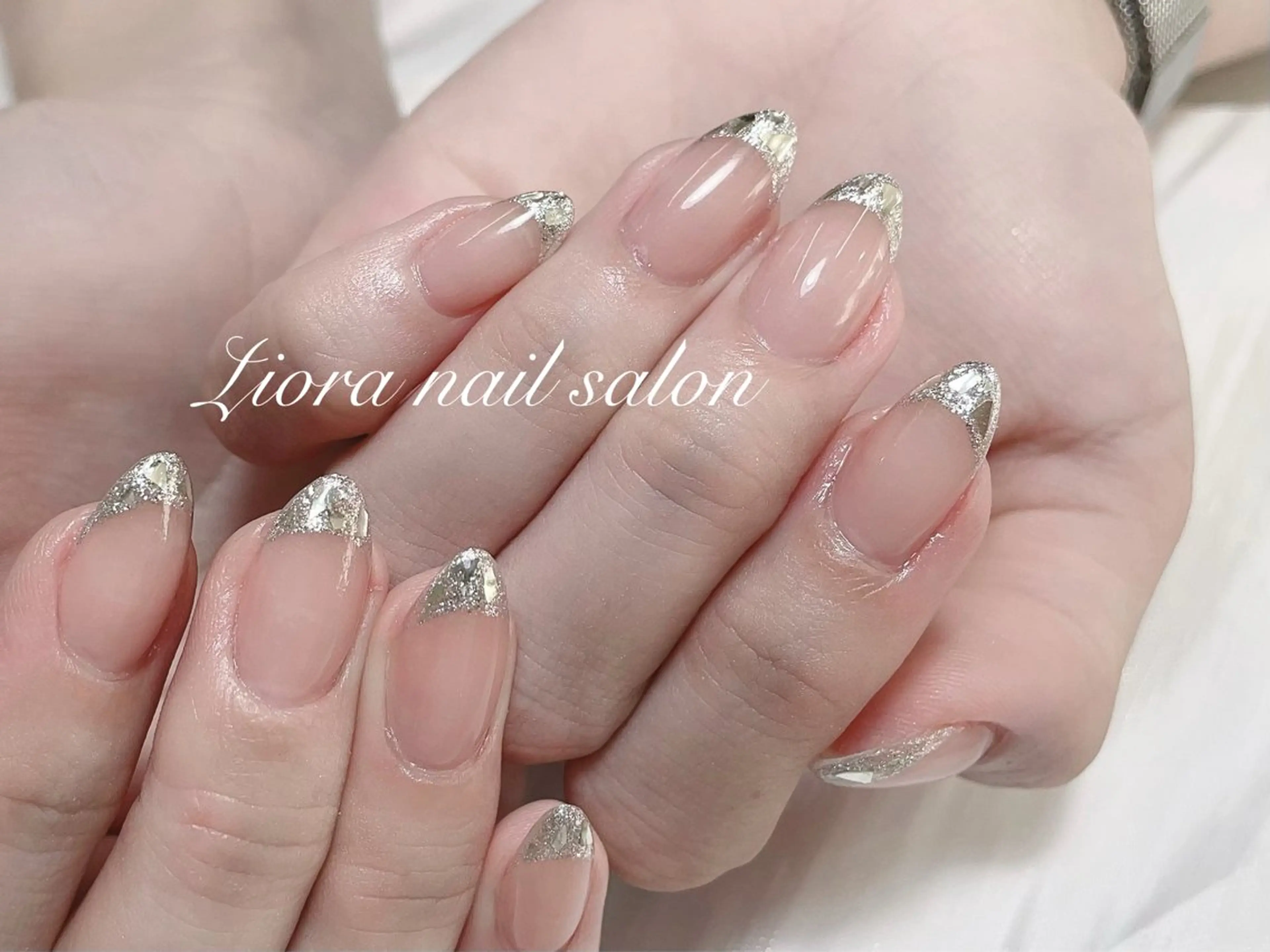 ネイル フレンチネイル ジェルネイル ガーリー グラデーション キラキラネイル ハンドネイル Liora nail 1のネイルデザイン