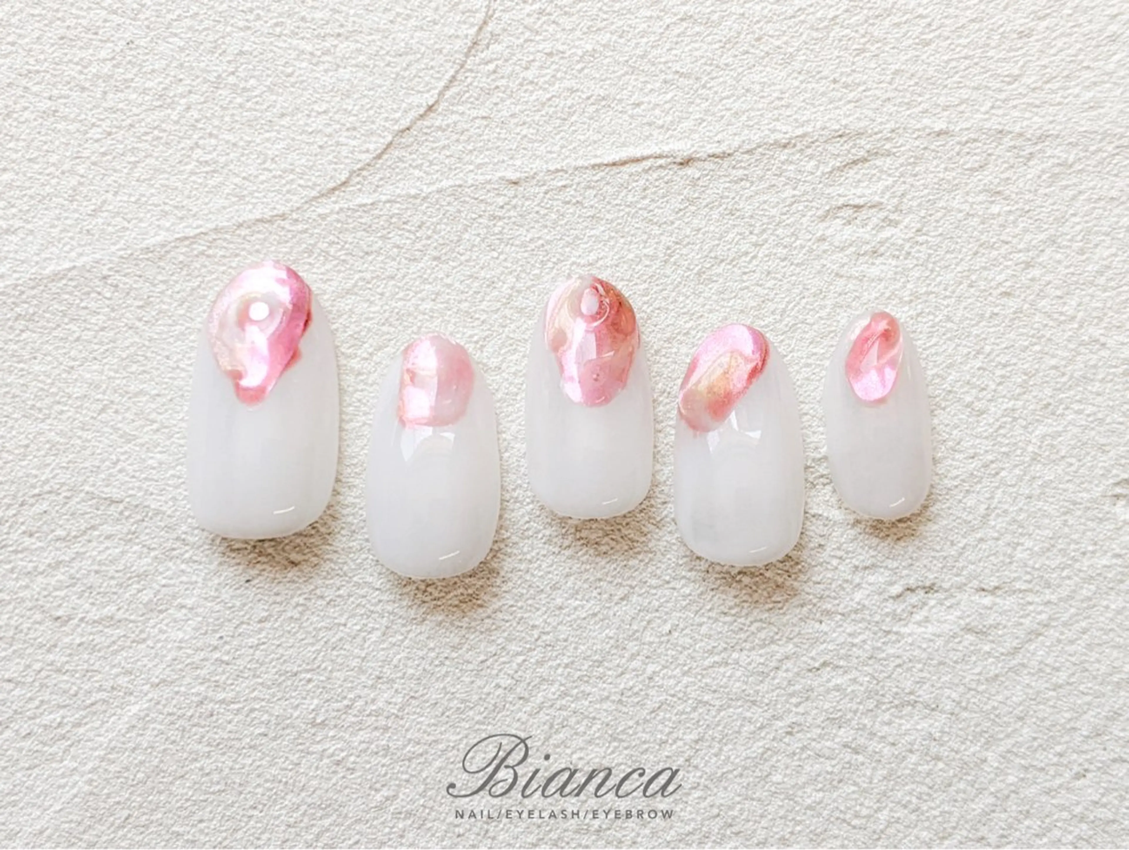 ネイル ハンドネイル ハンドケア BIANCA Ouchidaのネイルデザイン