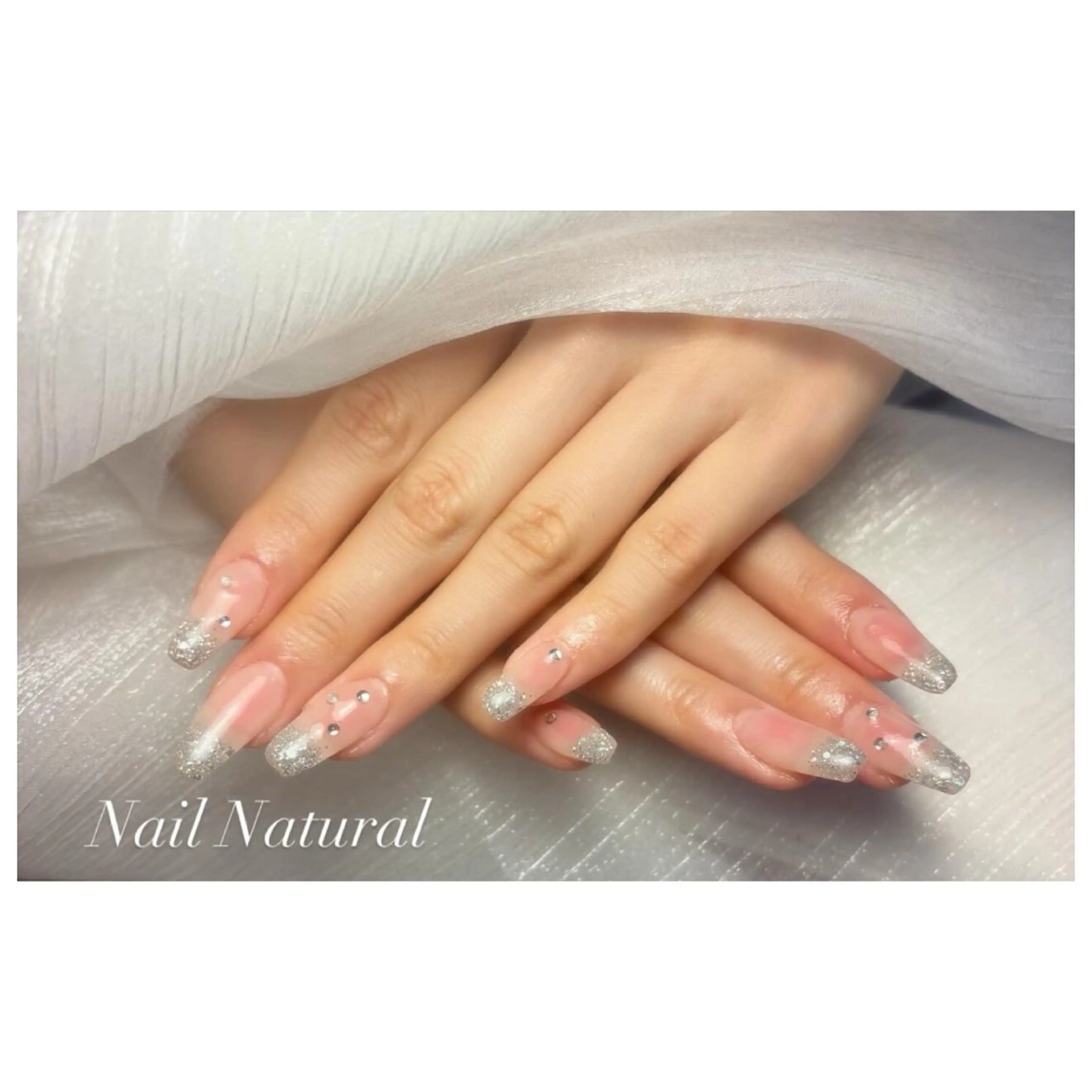 ネイル フラッシュネイル フットネイル フレンチネイル ジェルネイル ガラスフレンチ ハンドネイル Nail salon Natulalのネイルデザイン