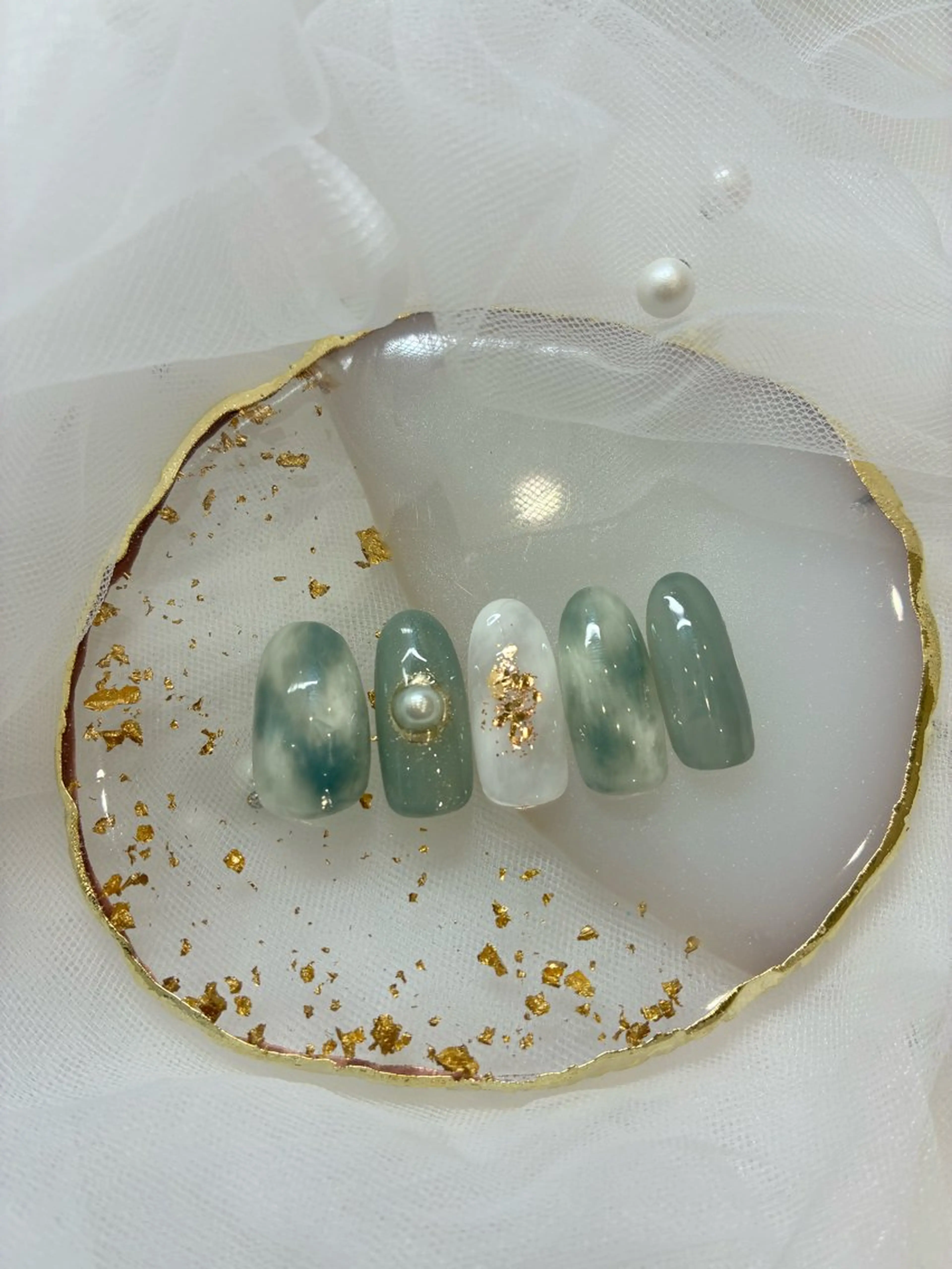 ネイル ニュアンスネイル 上本 美月のネイルデザイン