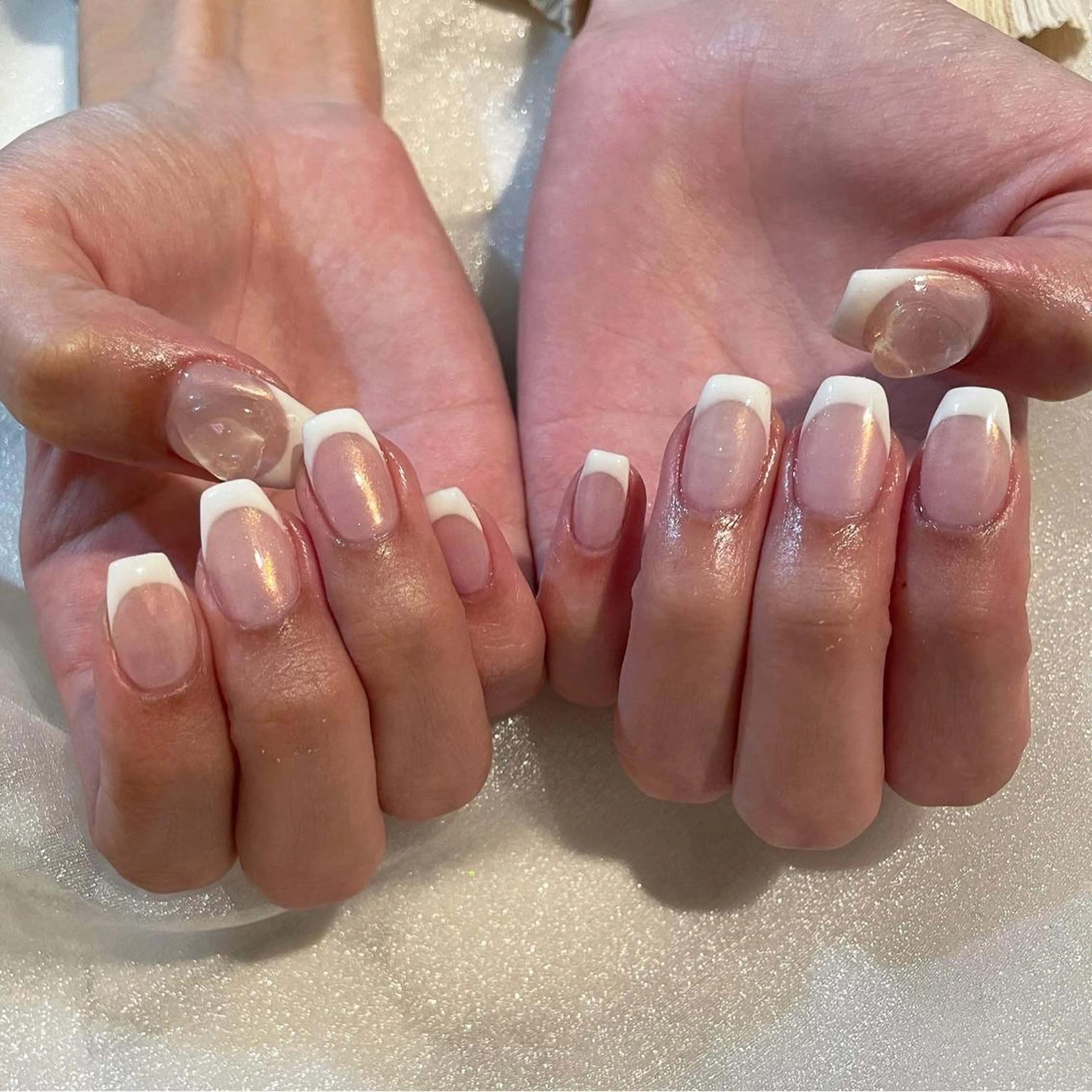 ネイル オーロラネイル フレンチネイル ガーリー ハート 氷ネイル・うるうるネイル ハンドネイル ハンドケア lyly.nail所属・lylynail YUUKAのネイルデザイン
