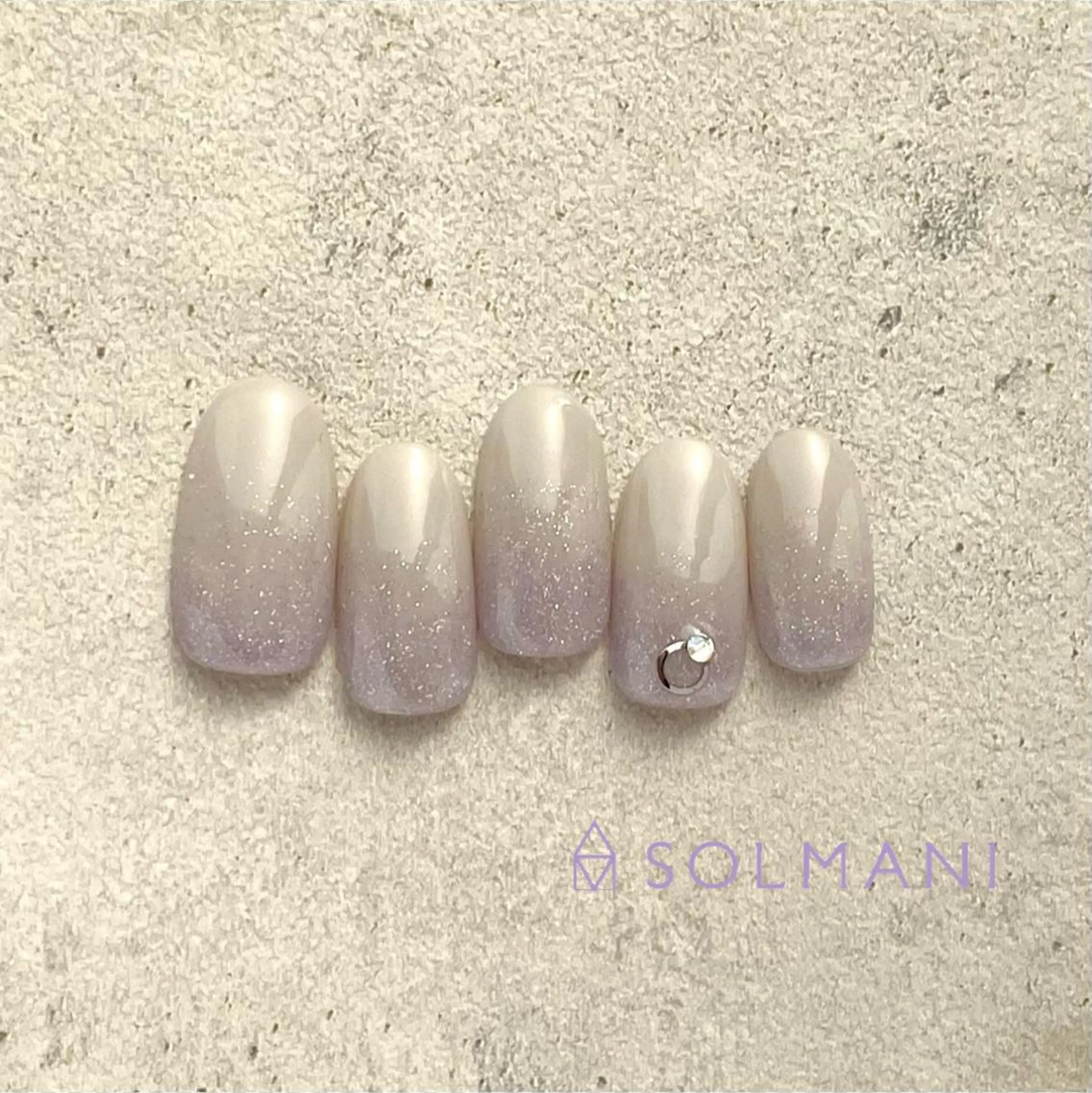 ネイル グラデーション SOLMANI 予約担当のネイルデザイン