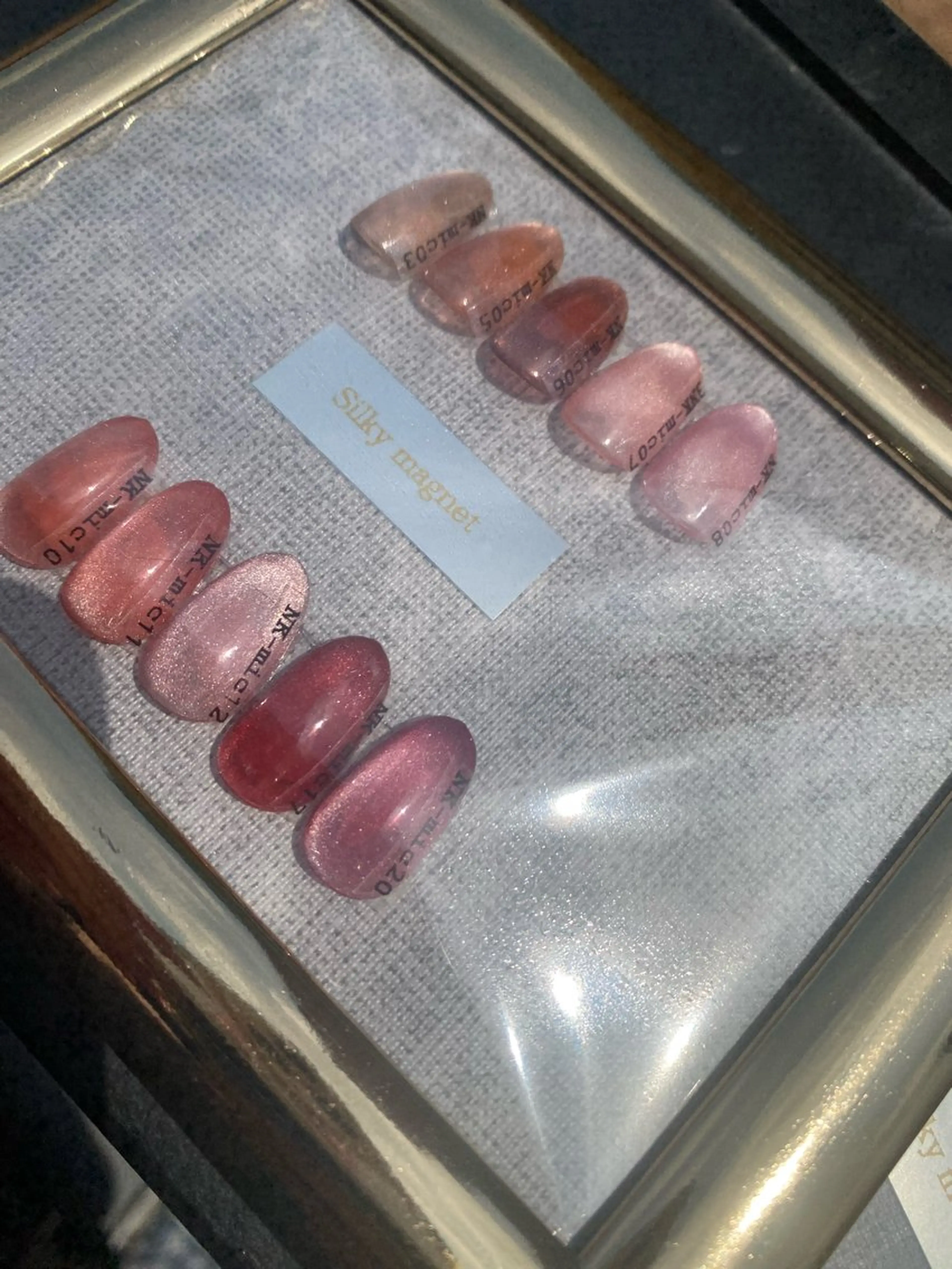 ネイル マグネットネイル ハンドネイル 🌿Charme🌿 MAIのネイルデザイン