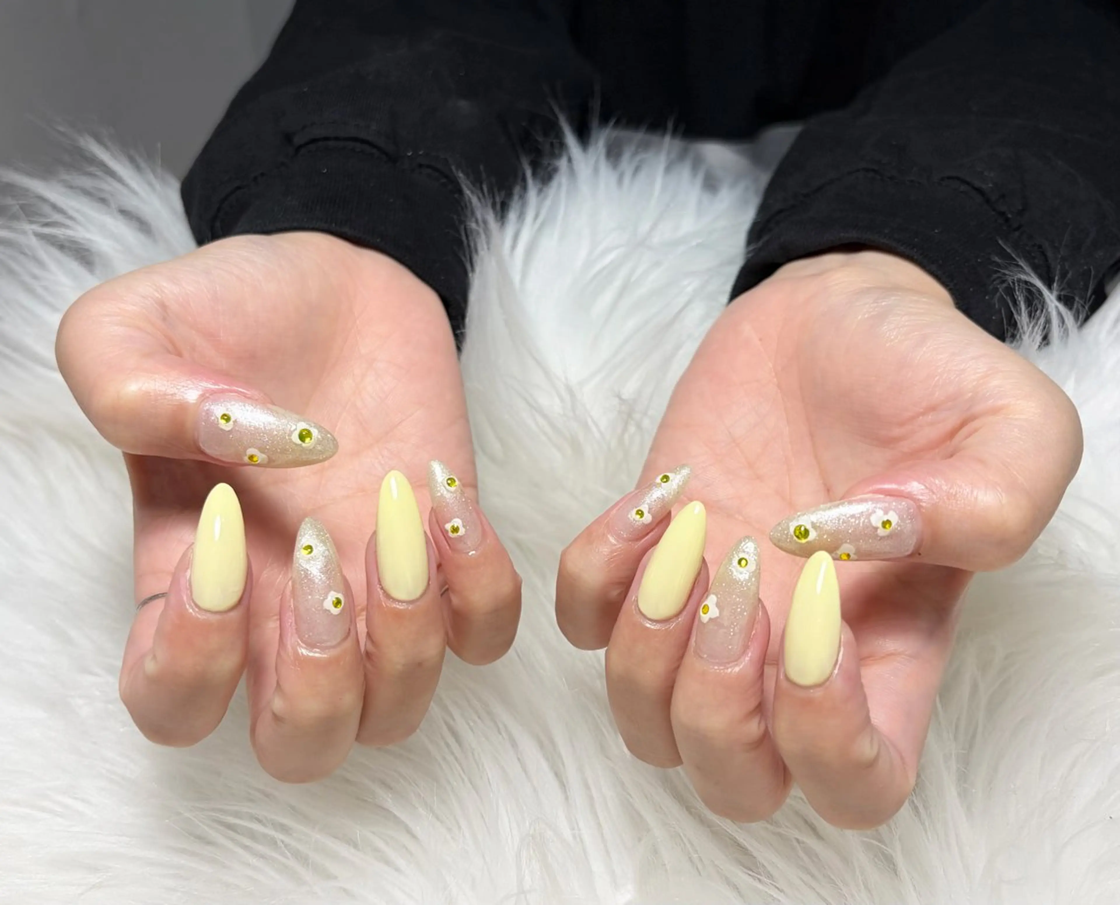 ネイル 春ネイル ハンドネイル ツメイク船橋店 Ayakaのネイルデザイン