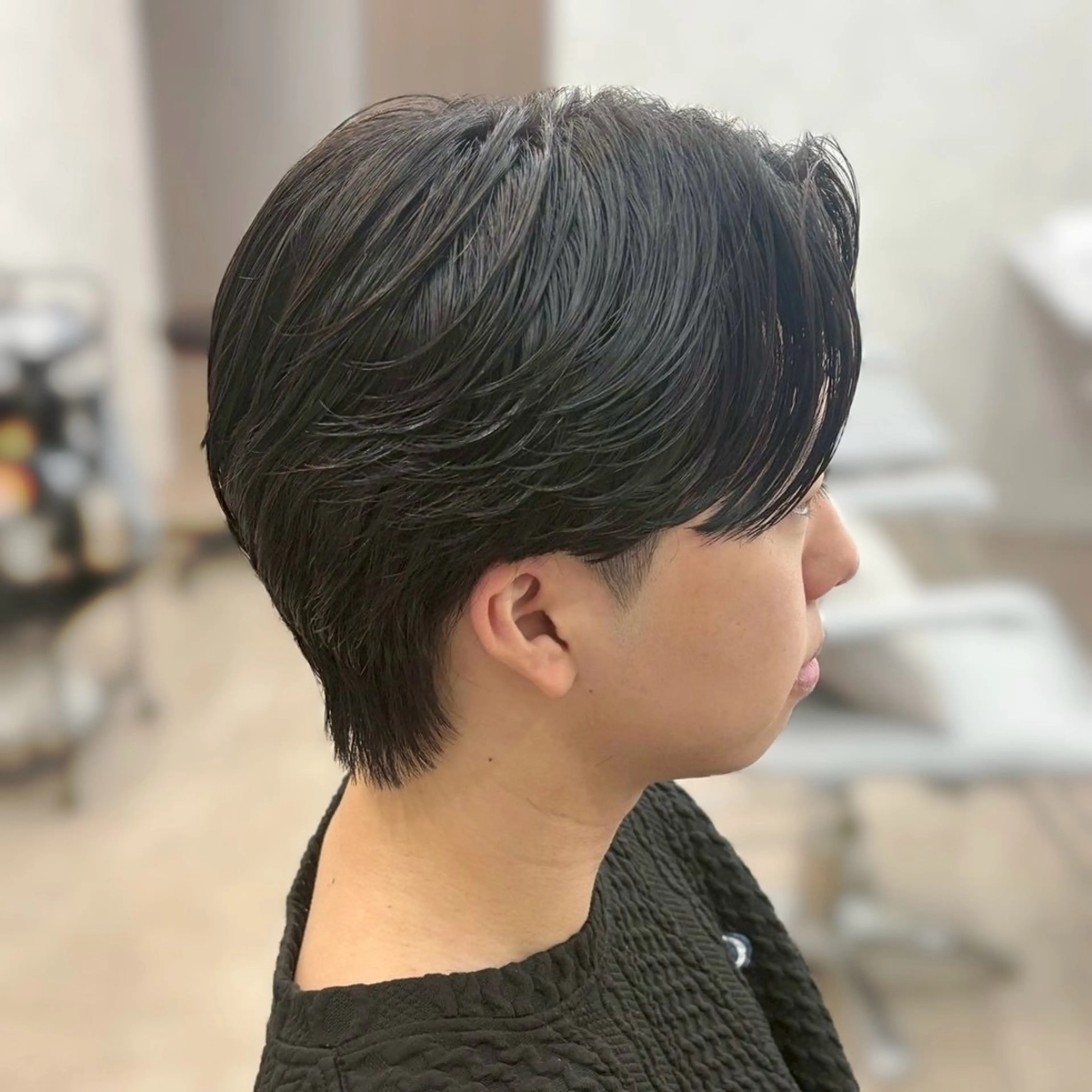 パーマ メンズ カット パーマ フェザーパーマ🦋セ ンターパート🖤彩音のヘアスタイル