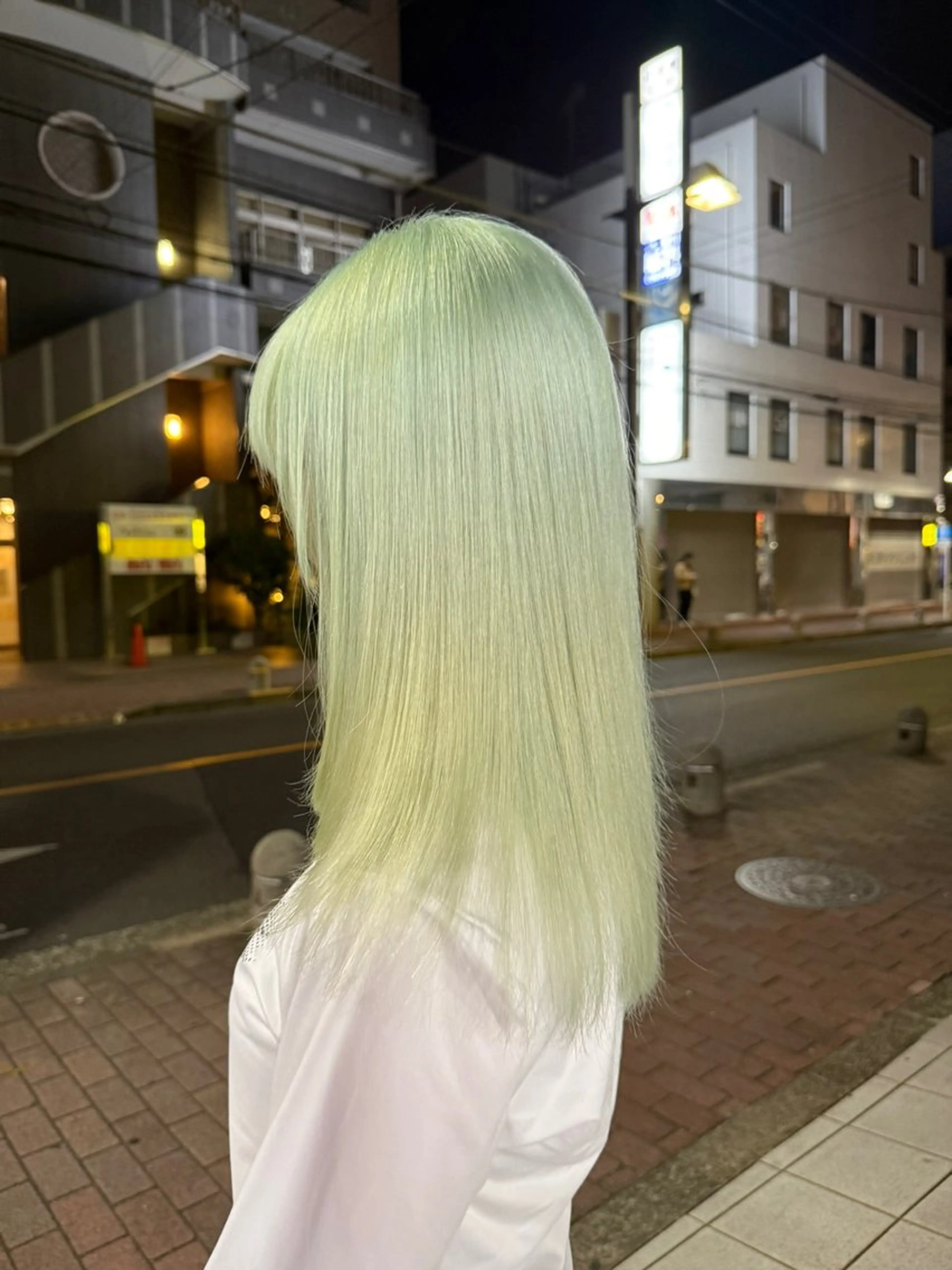 ミディアム カラー mina by ONE's KYOGOKU所属・推しカラー・ウルフ 🐺TOMOKA🐺のヘアスタイル