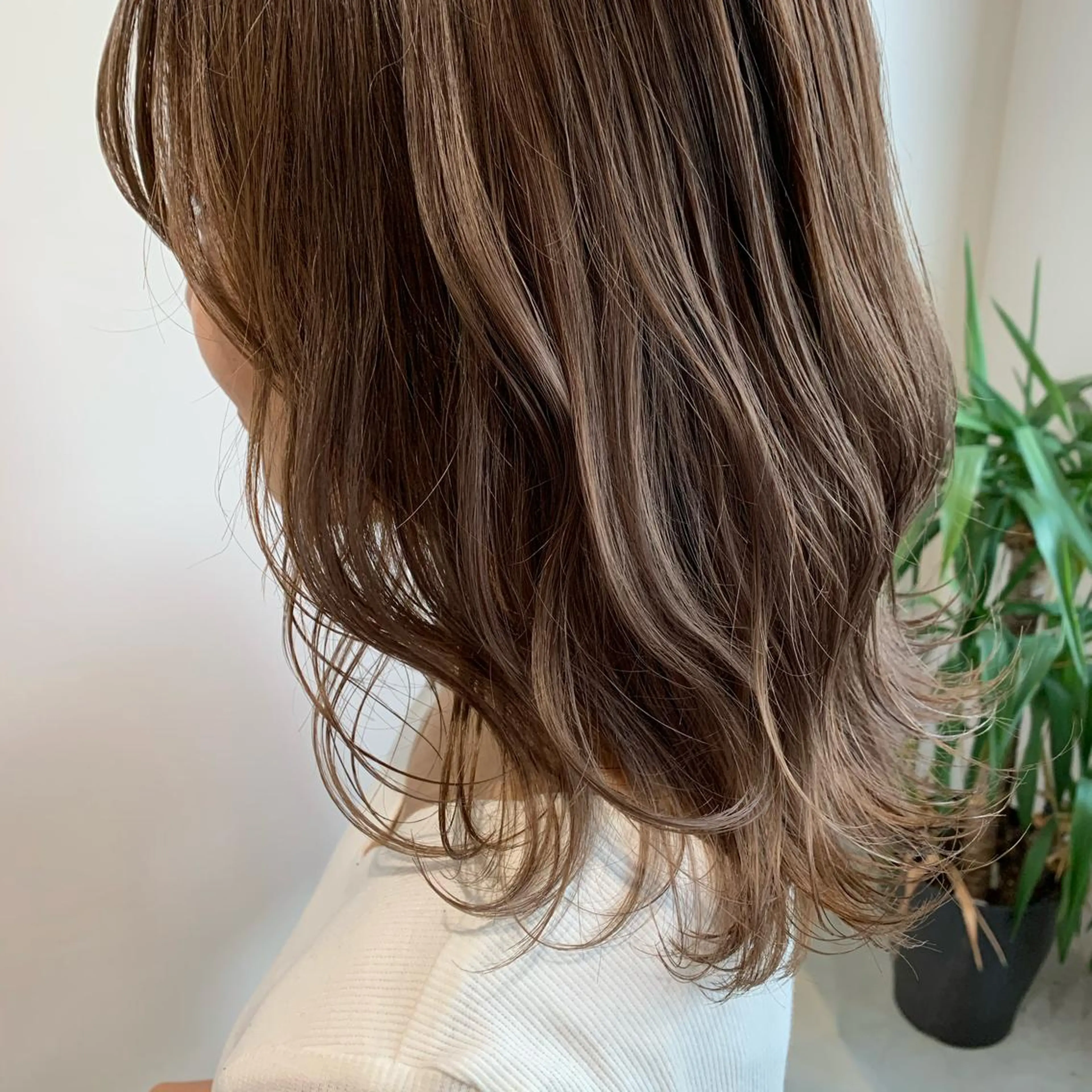 ミディアム カラー ベージュカラー 透明感カラー カット ヘアカラー "小顔カット" Fuko.のヘアスタイル