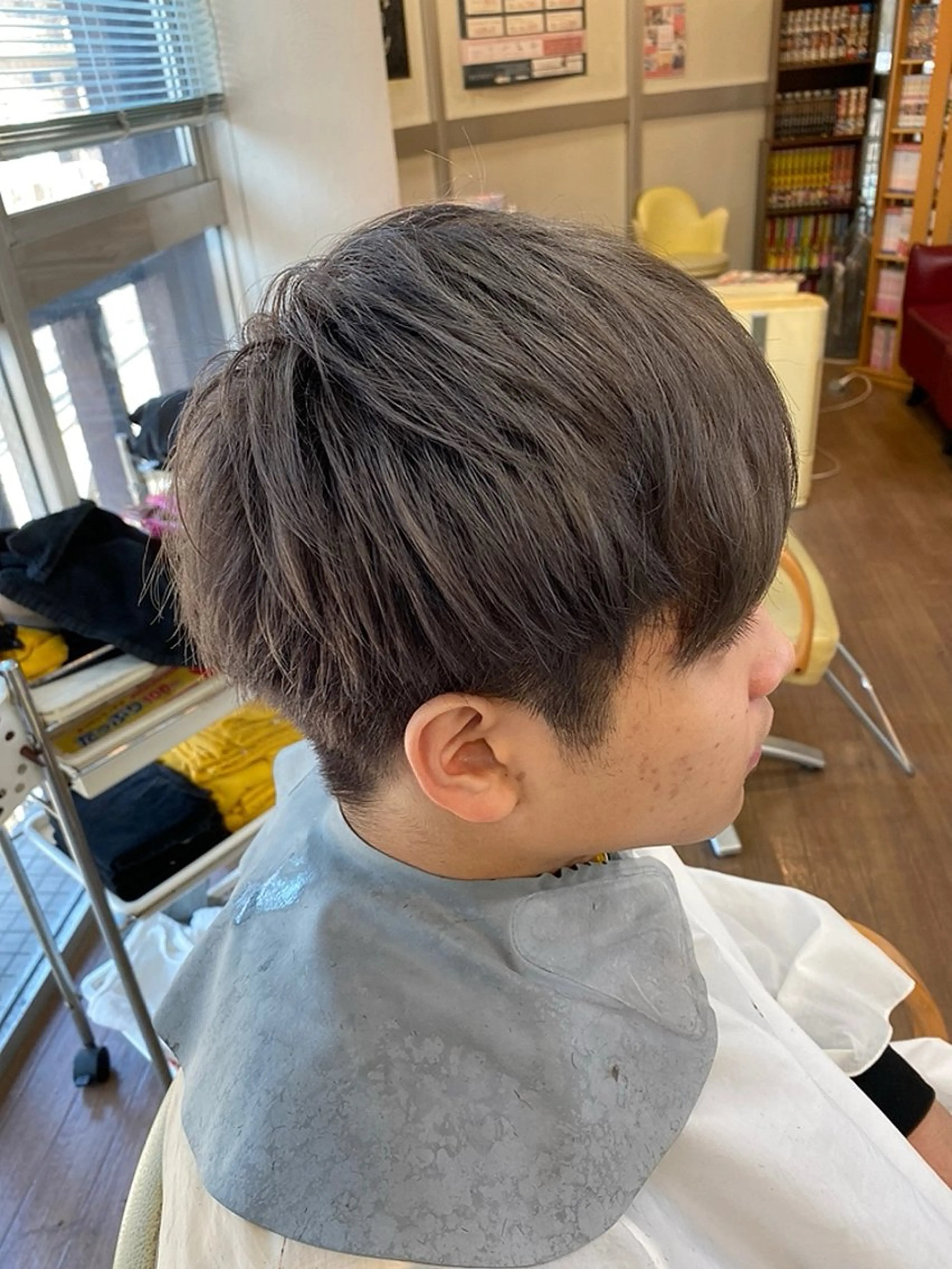 カラー メンズ ANSA  hair 椥辻店所属・くにもと かいりのヘアスタイル