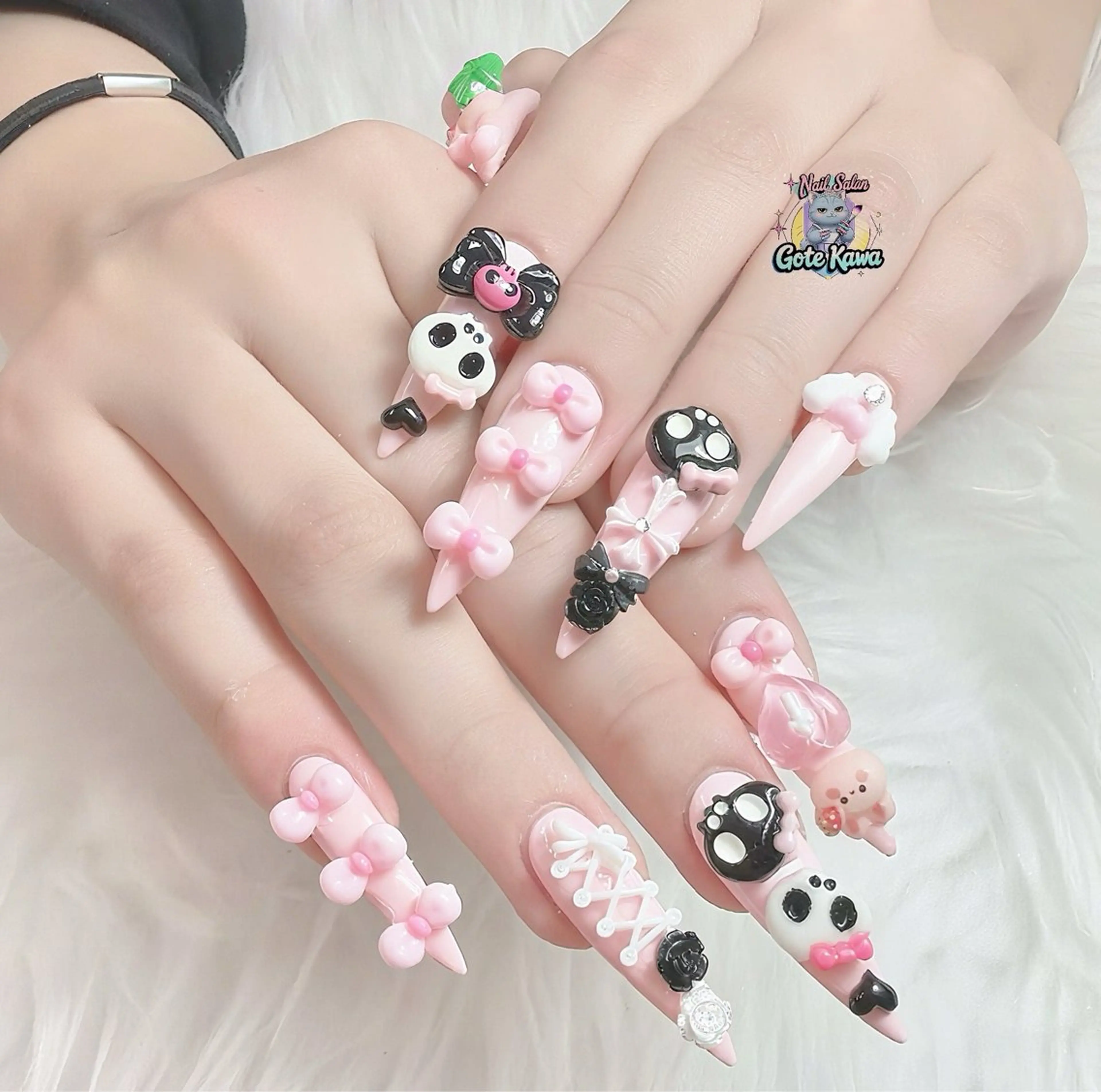 ネイル ピンク リボン ハンドネイル GOTE KAWA Nail Salon(ゴテかわ)所属・Gote Kawa nail salonのネイルデザイン