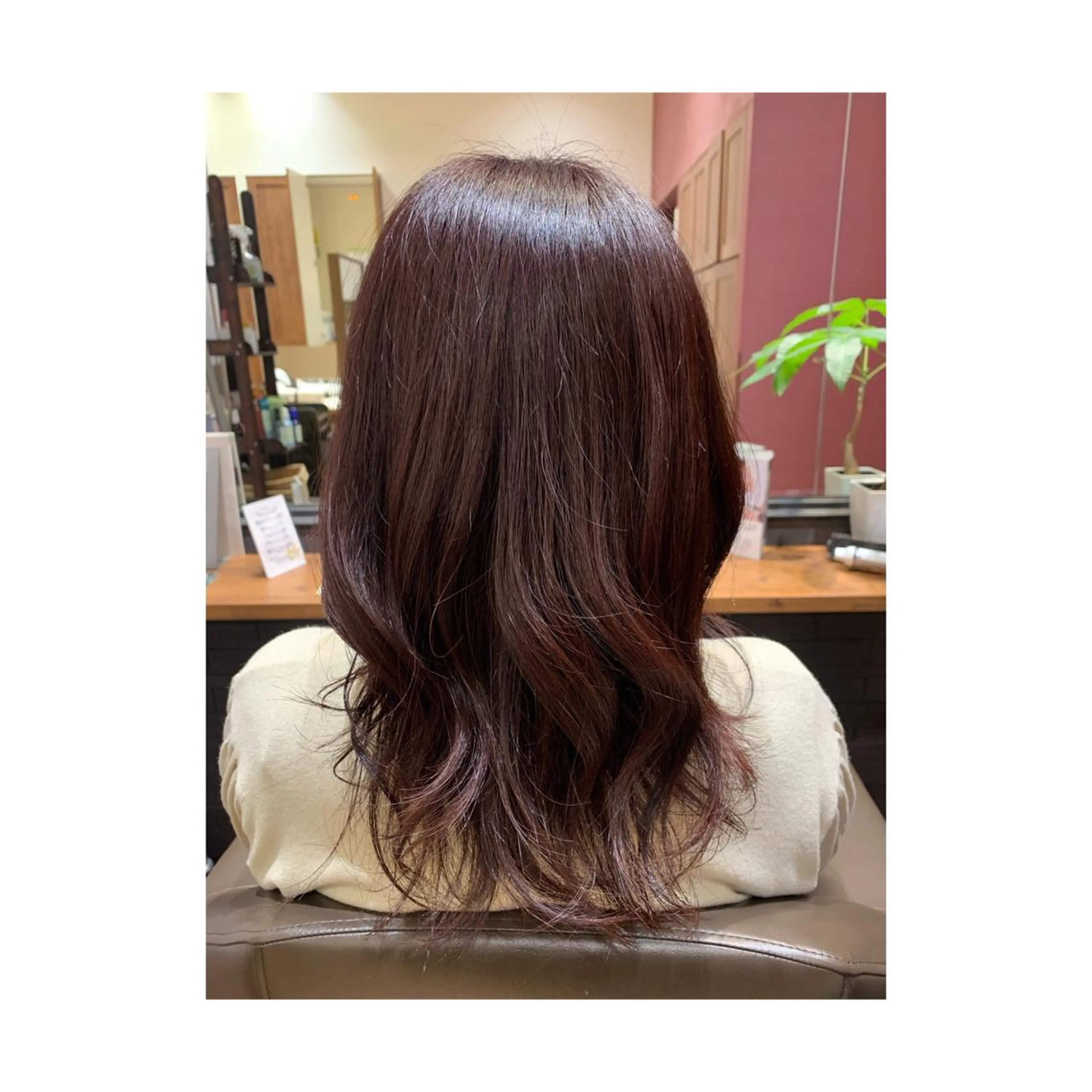 セミロング 🎀ツヤ暖色カラー 🎀大塚ナオミのヘアスタイル