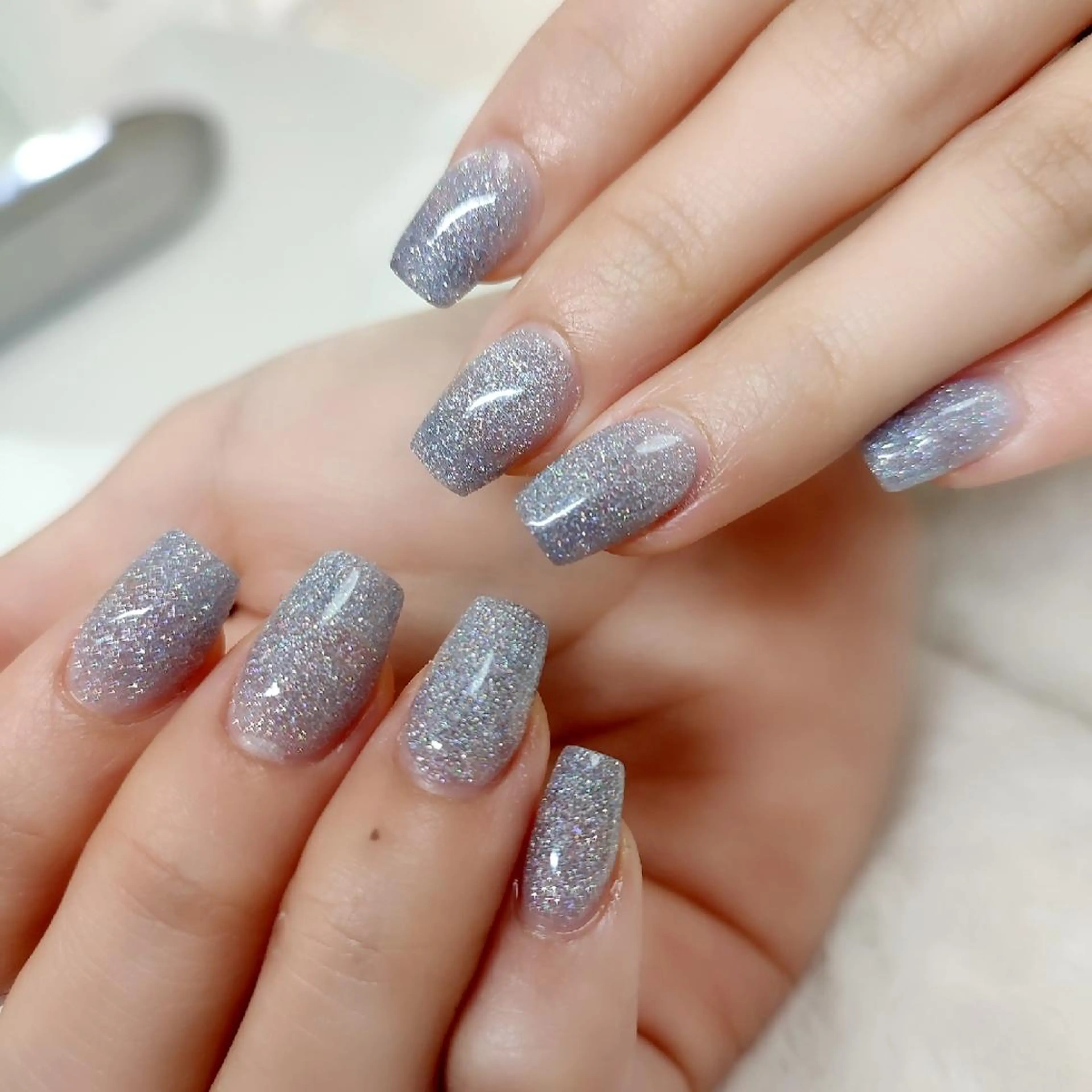 ネイル ハンドネイル RUNWAY 　　の眉毛・アイブロウイメージ