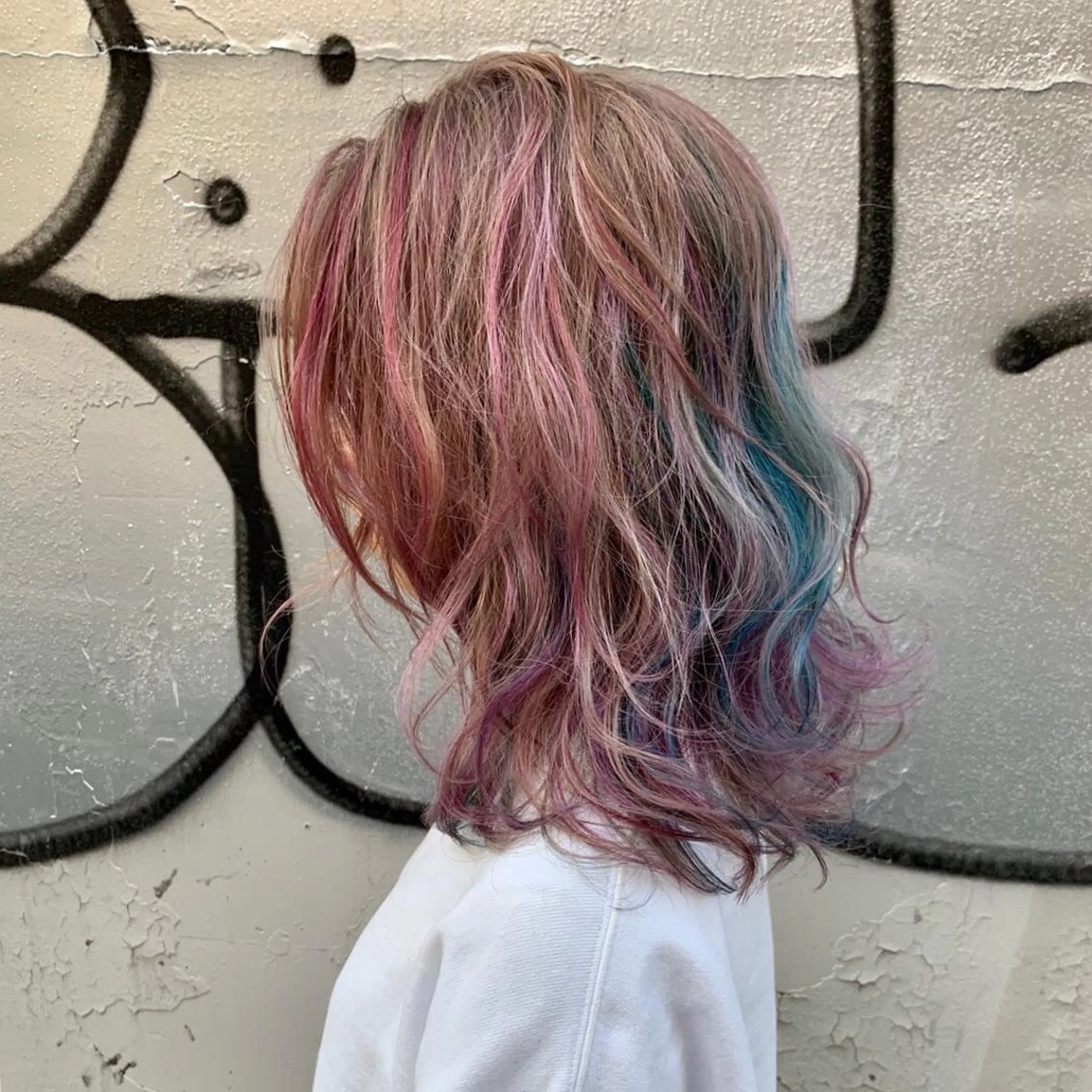 ミディアム カラー ユニコーンカラー hair design NORM所属・吉田裕太/ハイライト ダブルカラーのヘアスタイル