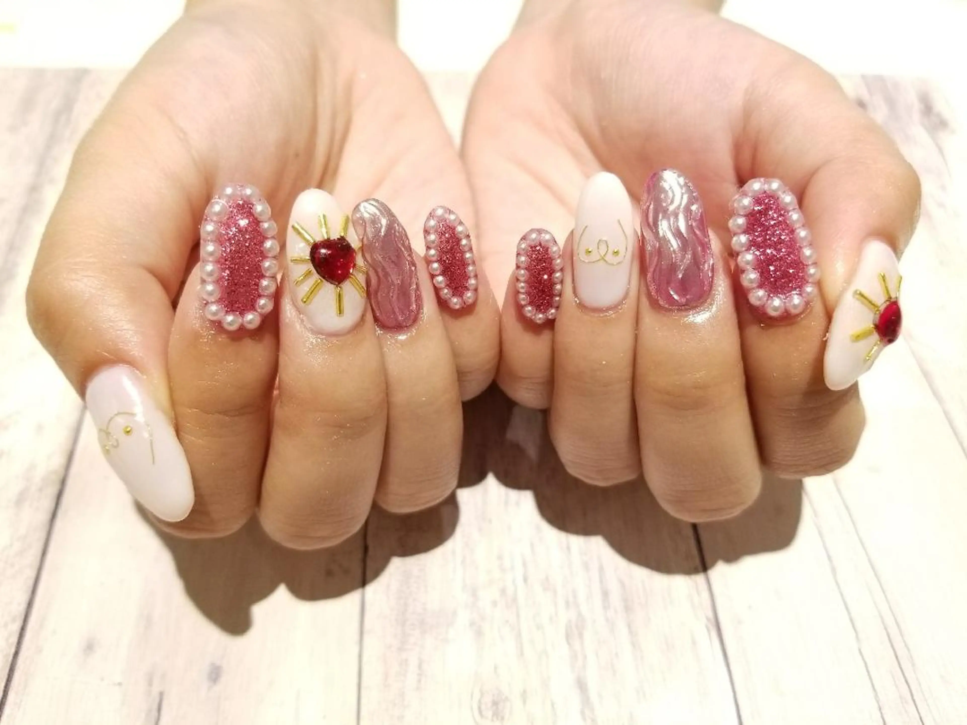 ネイル gotoday新宿店所属・鈴木 ゆいのネイルデザイン