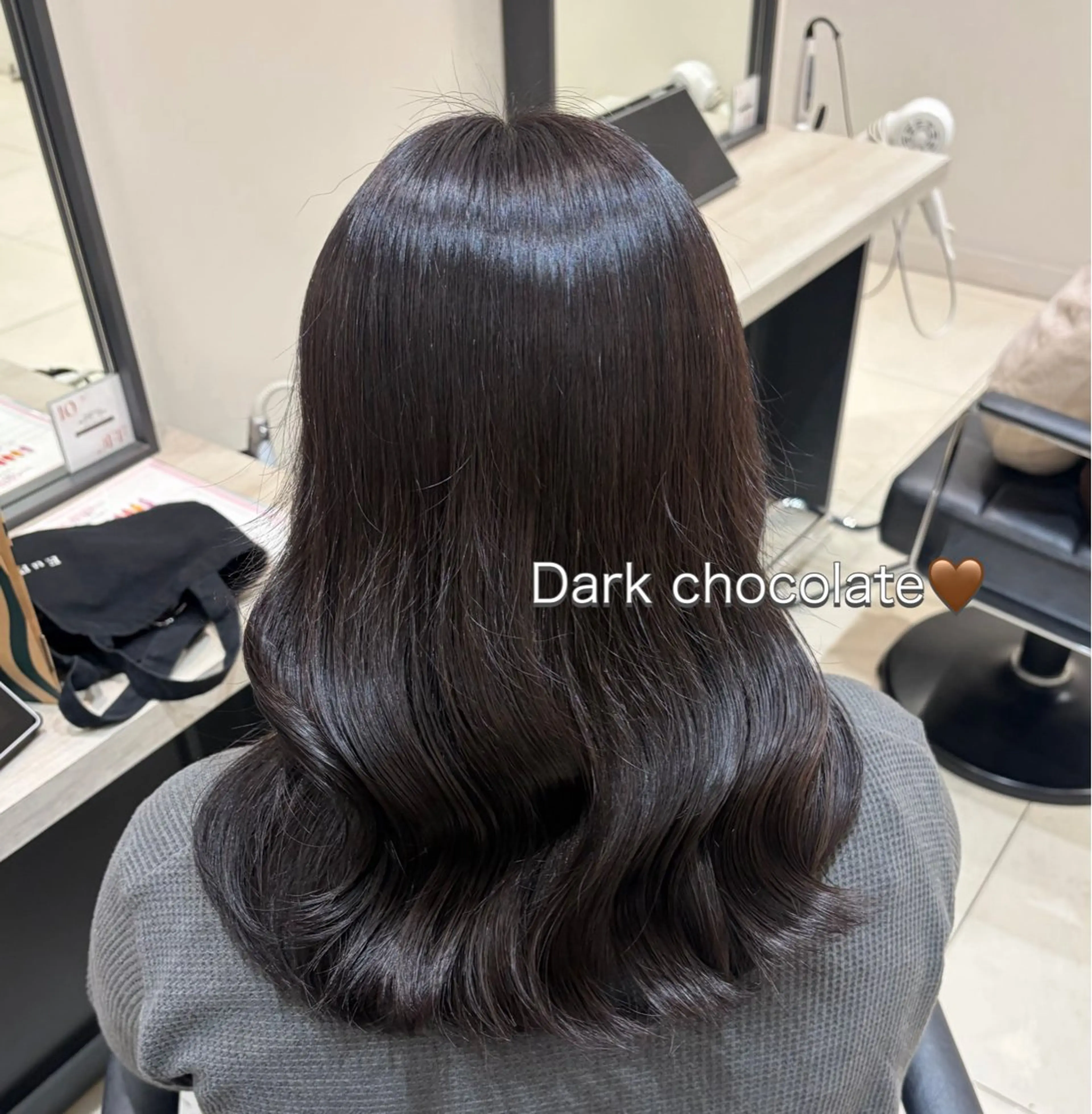 ミディアム すみれ✨レイヤー 🫧透明感カラーのヘアスタイル