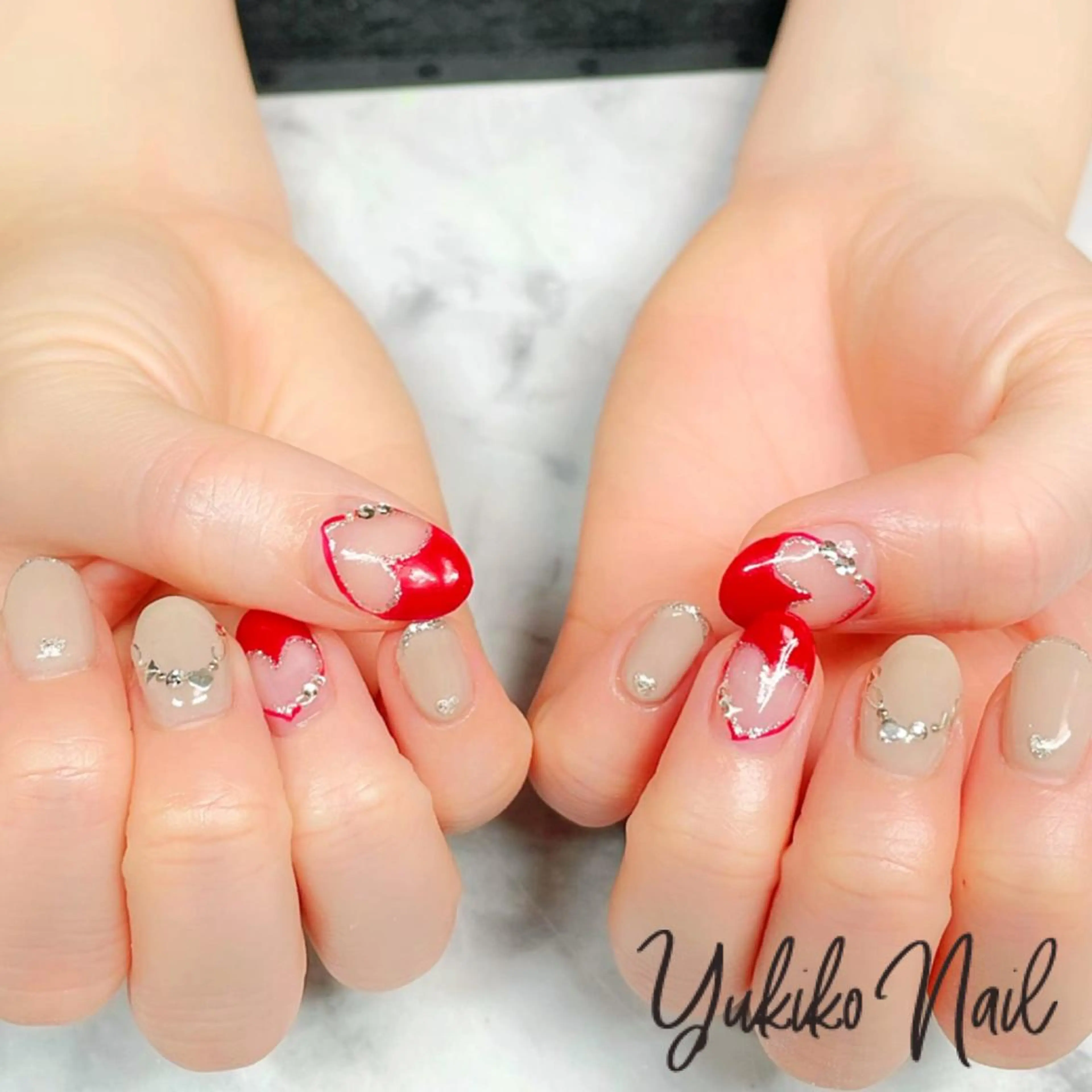 ネイル フレンチネイル ハート 赤色 バレンタイン ハンドネイル ユキコ ネイルのネイルデザイン