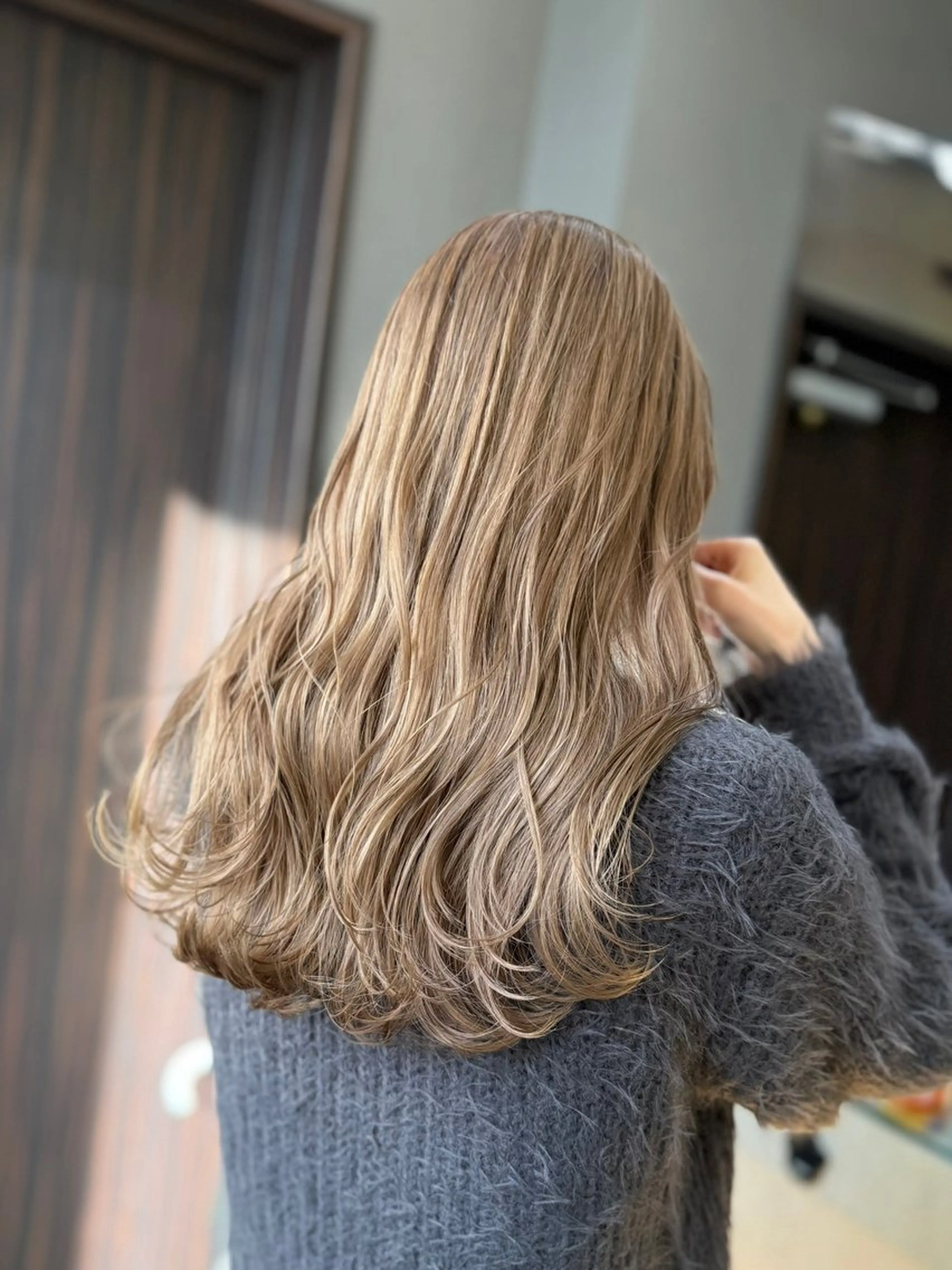 ロング カラー ヘアカラー トリートメント 天神大名/ブリーチ 鶴岡和幸/ハイトーンのヘアスタイル