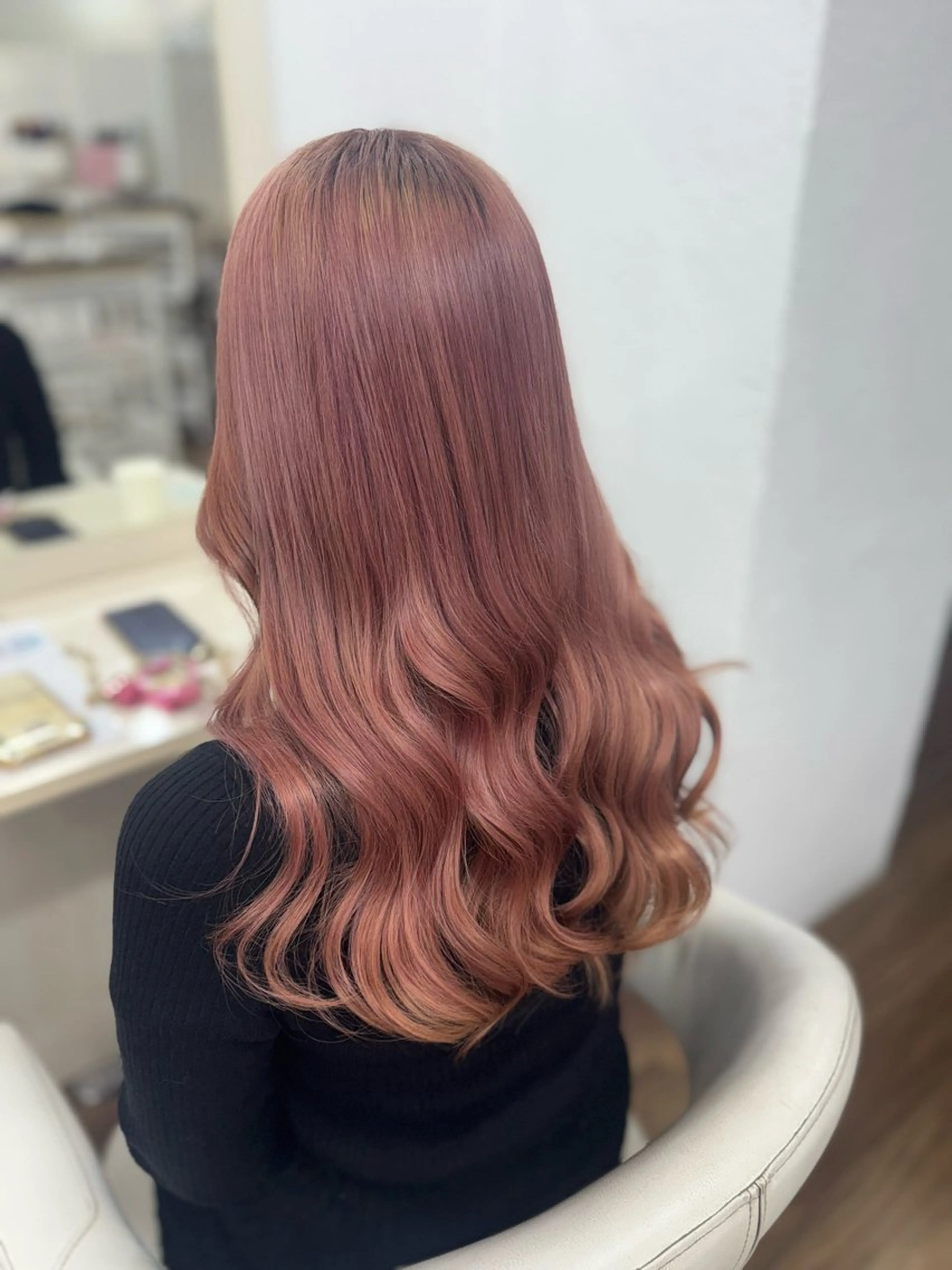 ロング カラー ベージュカラー ピンクカラー ピンクベージュ ヘアカラー トリートメント GLOSS 心斎橋 山上のヘアスタイル