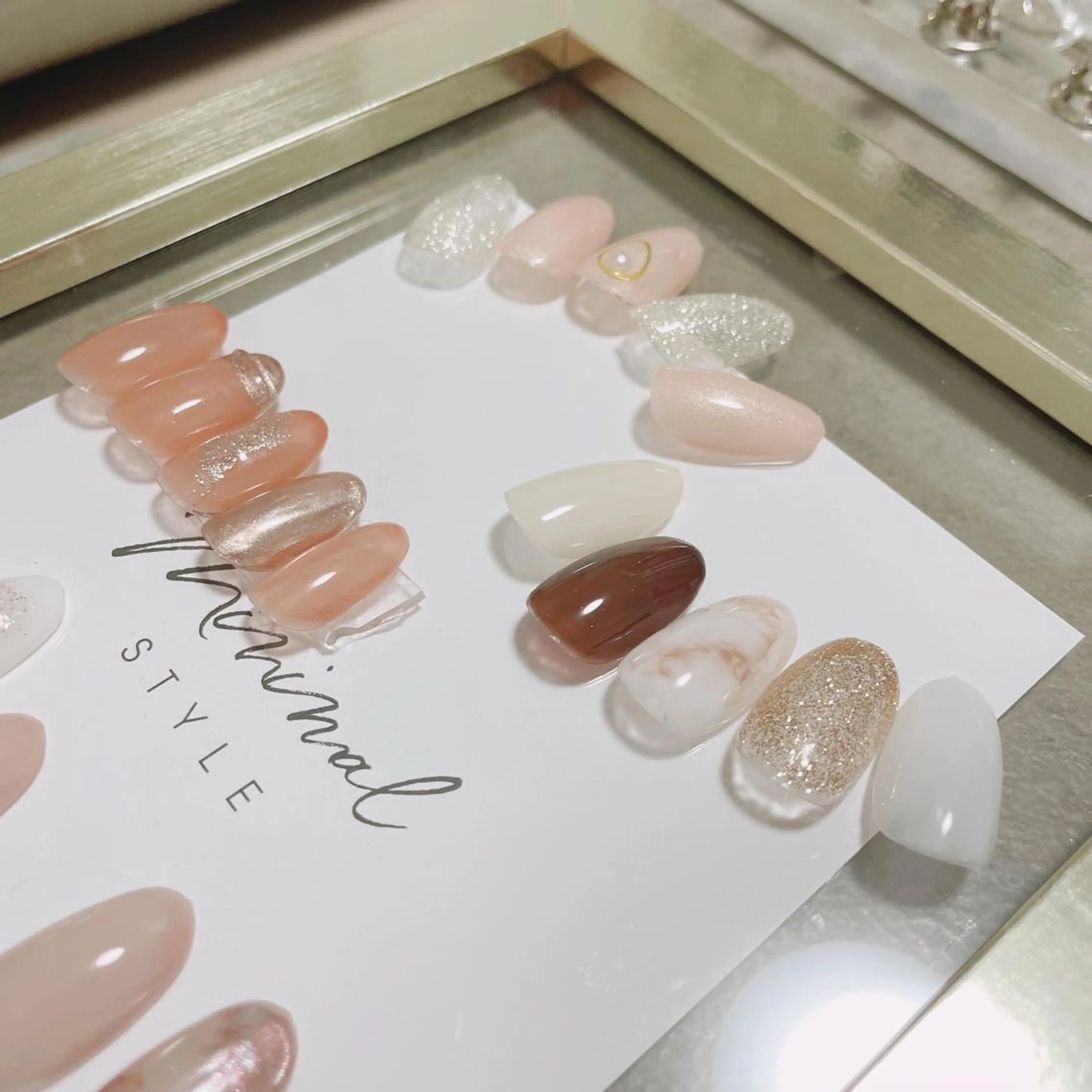 ネイル ＆robe  mii 🌿のネイルデザイン