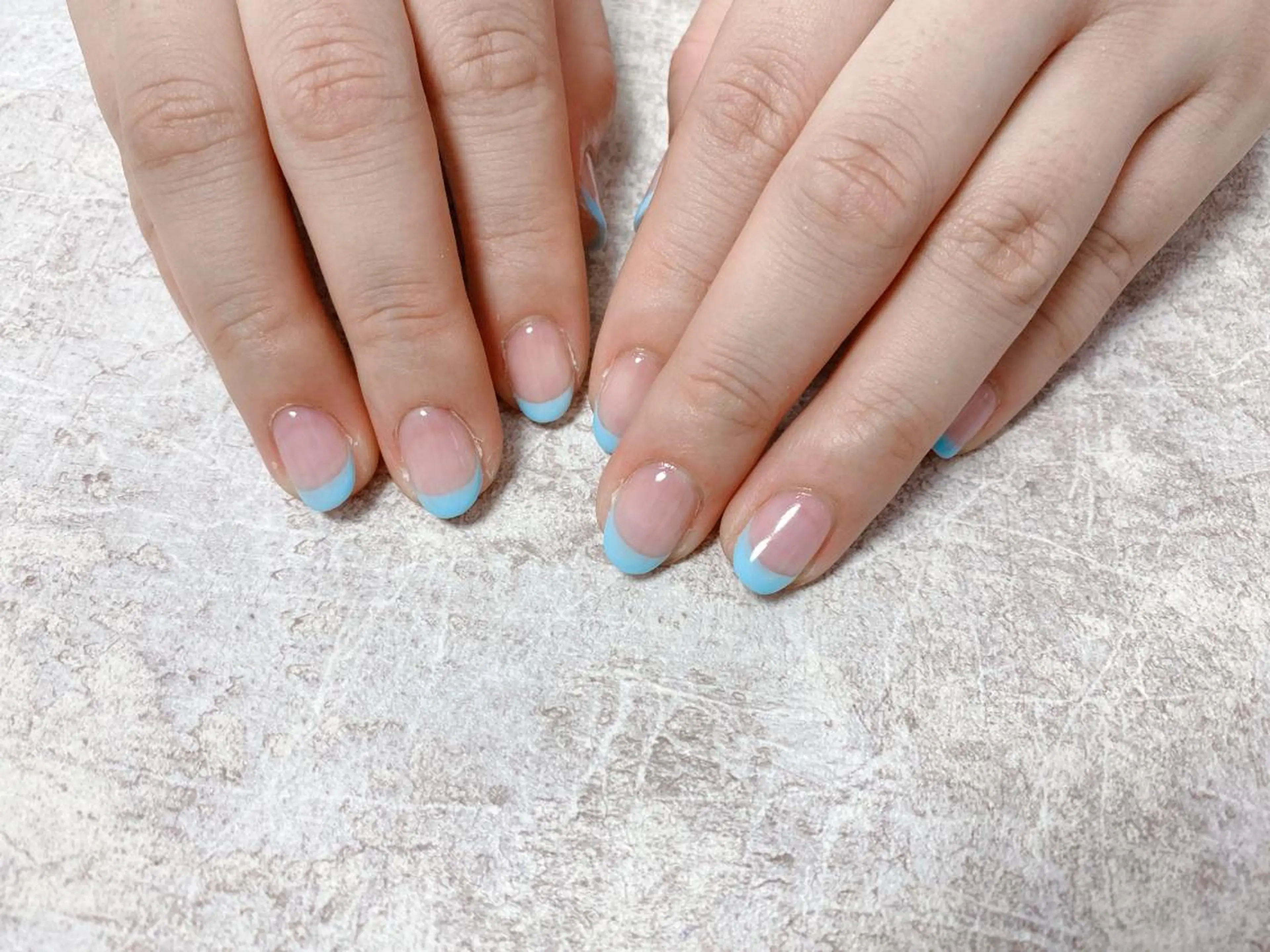 ネイル フレンチネイル 水色 Mogu nail 二子玉川のネイルデザイン