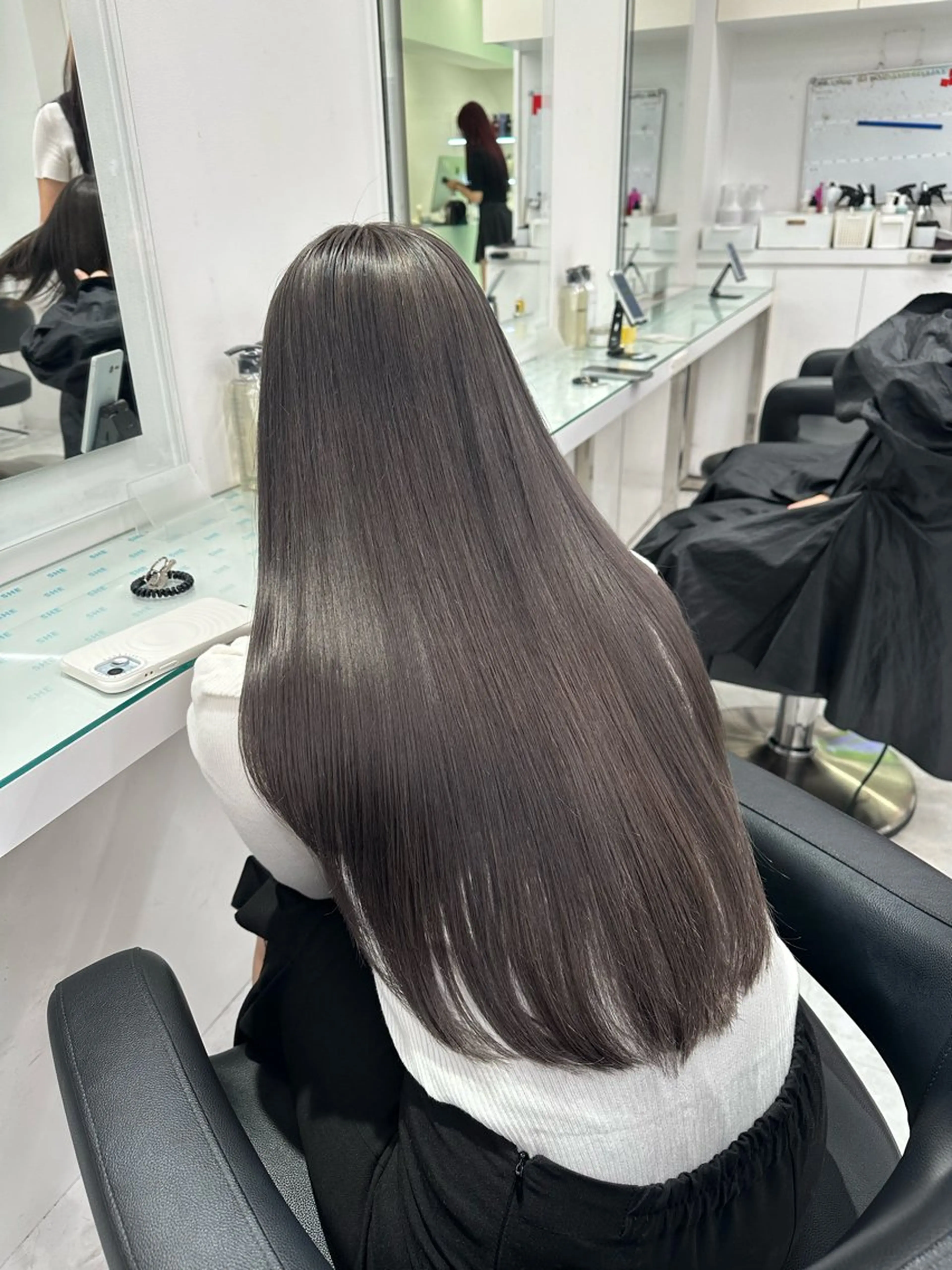 セミロング カラー ヘアカラー トリートメント ヘッドスパ ヘアセット ❄最強かわいいカラー ❄️MINA❄️のヘアスタイル