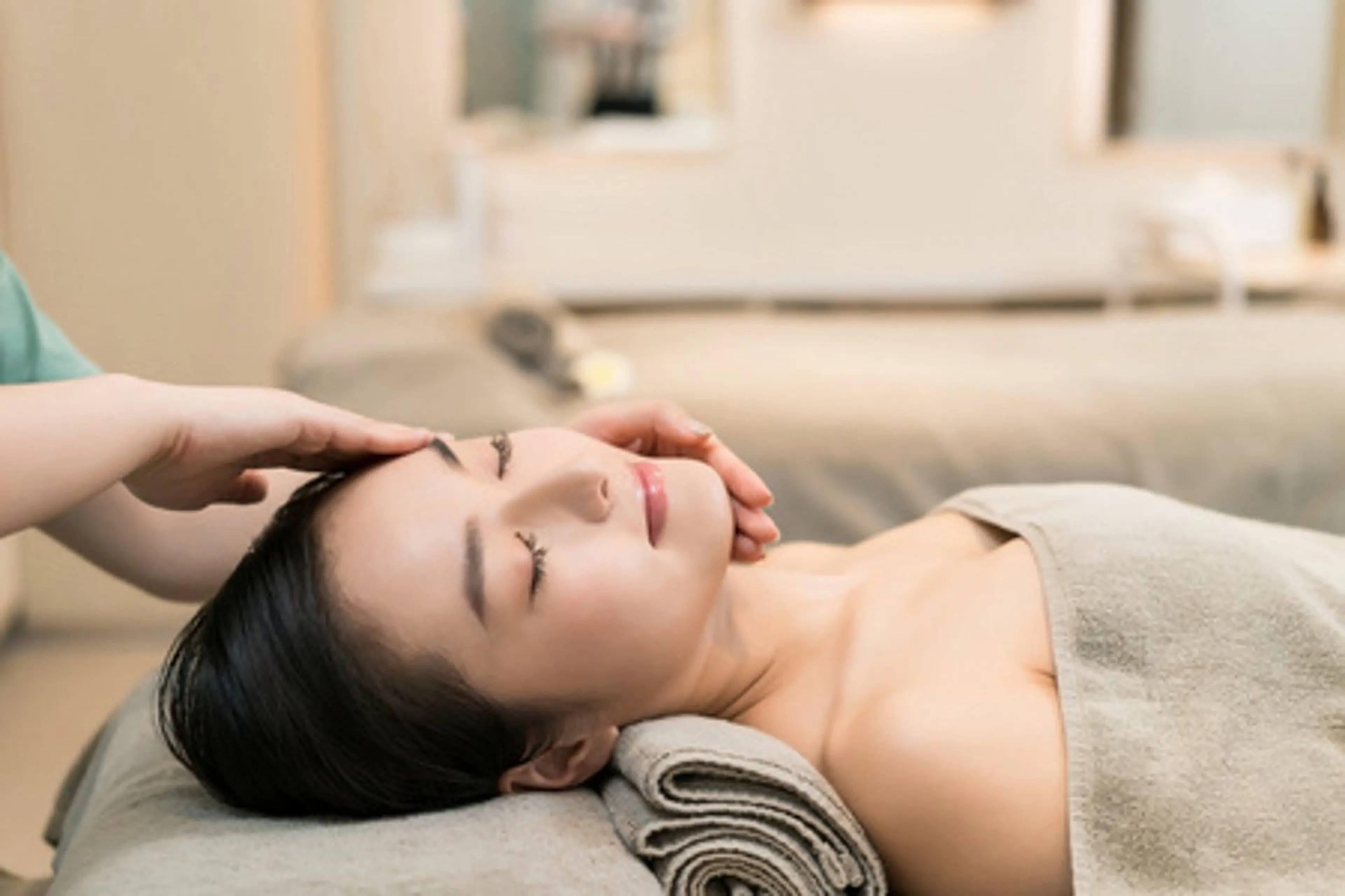 顔経絡リンパ(パーク付)の写真