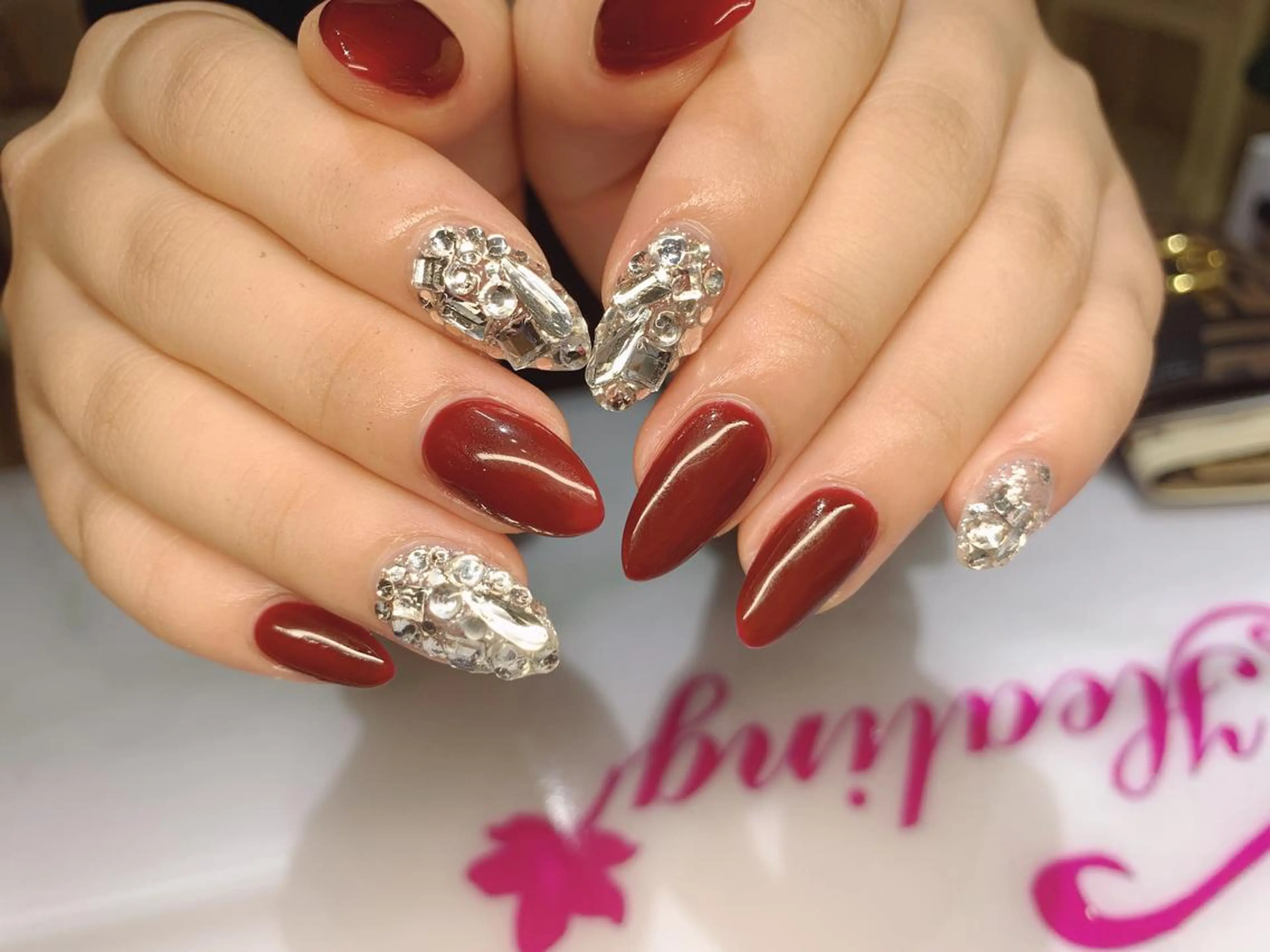 ネイル エンジェル ヒーリング 矢場町店のネイルデザイン