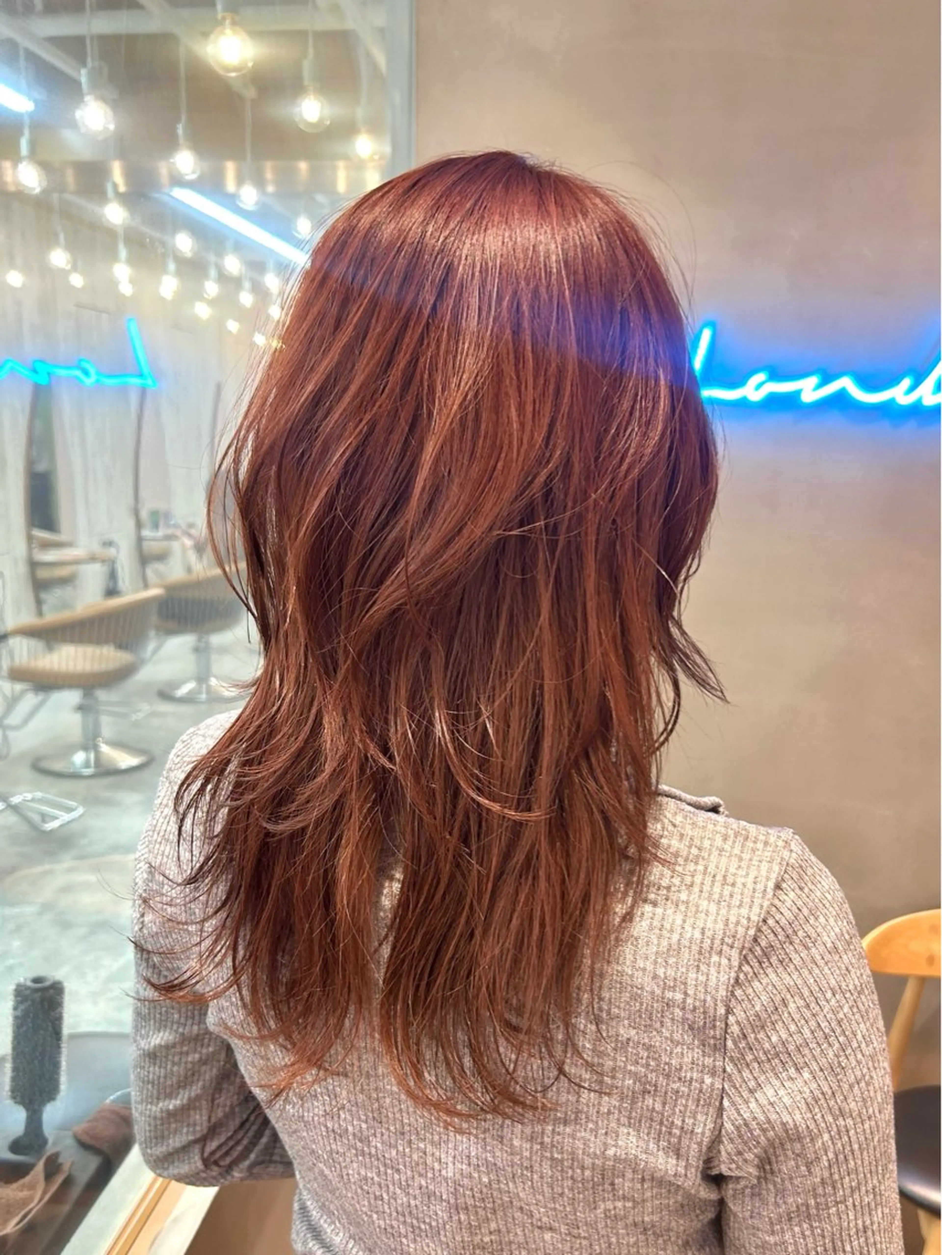 セミロング カット ヘアカラー トリートメント 🩵縮毛矯正/ブリー チ/髪質改善/いつかのヘアスタイル