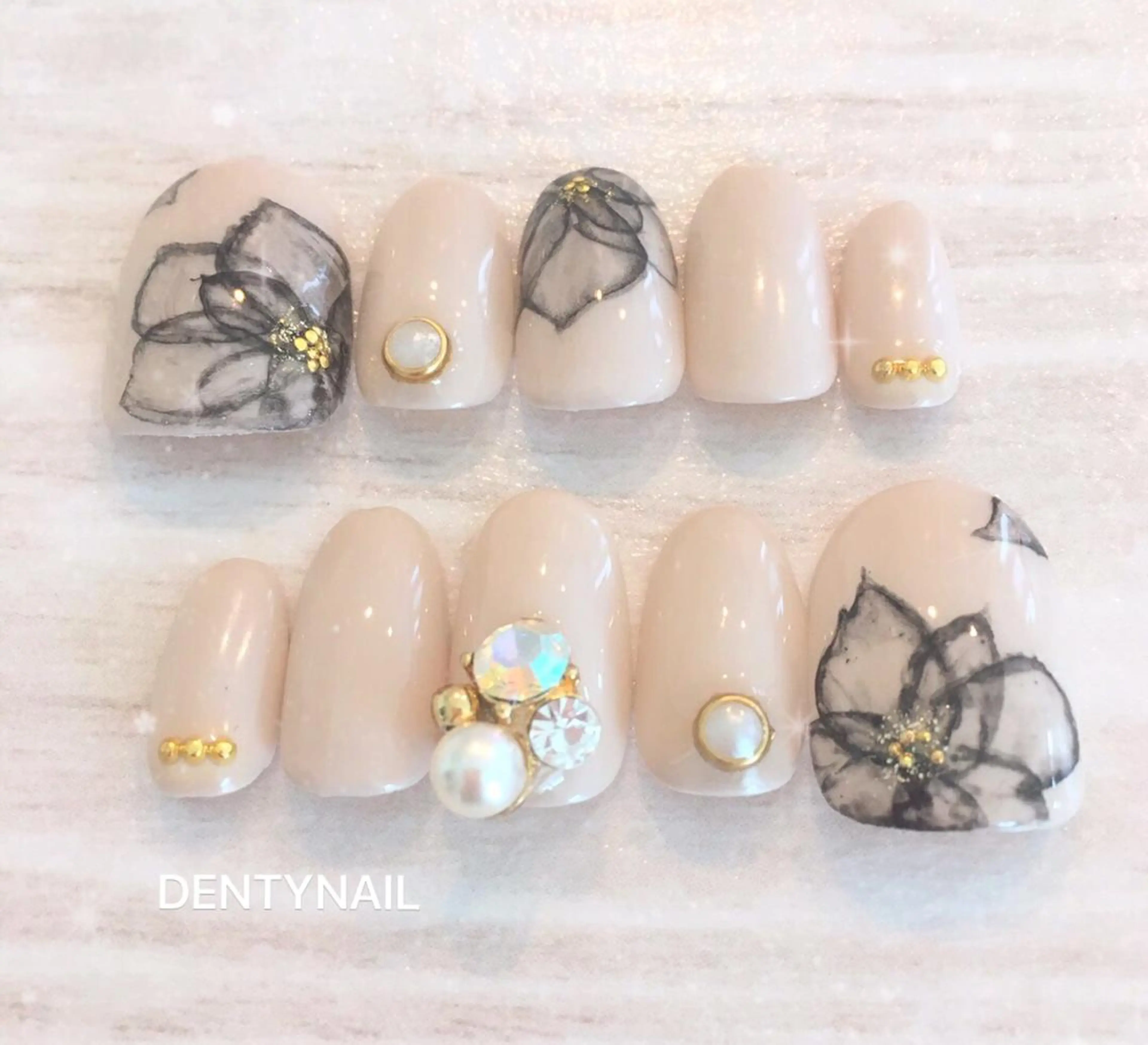 ネイル DENTY NAIL所属・DENTY NAIL -ArtRoom-のネイルデザイン