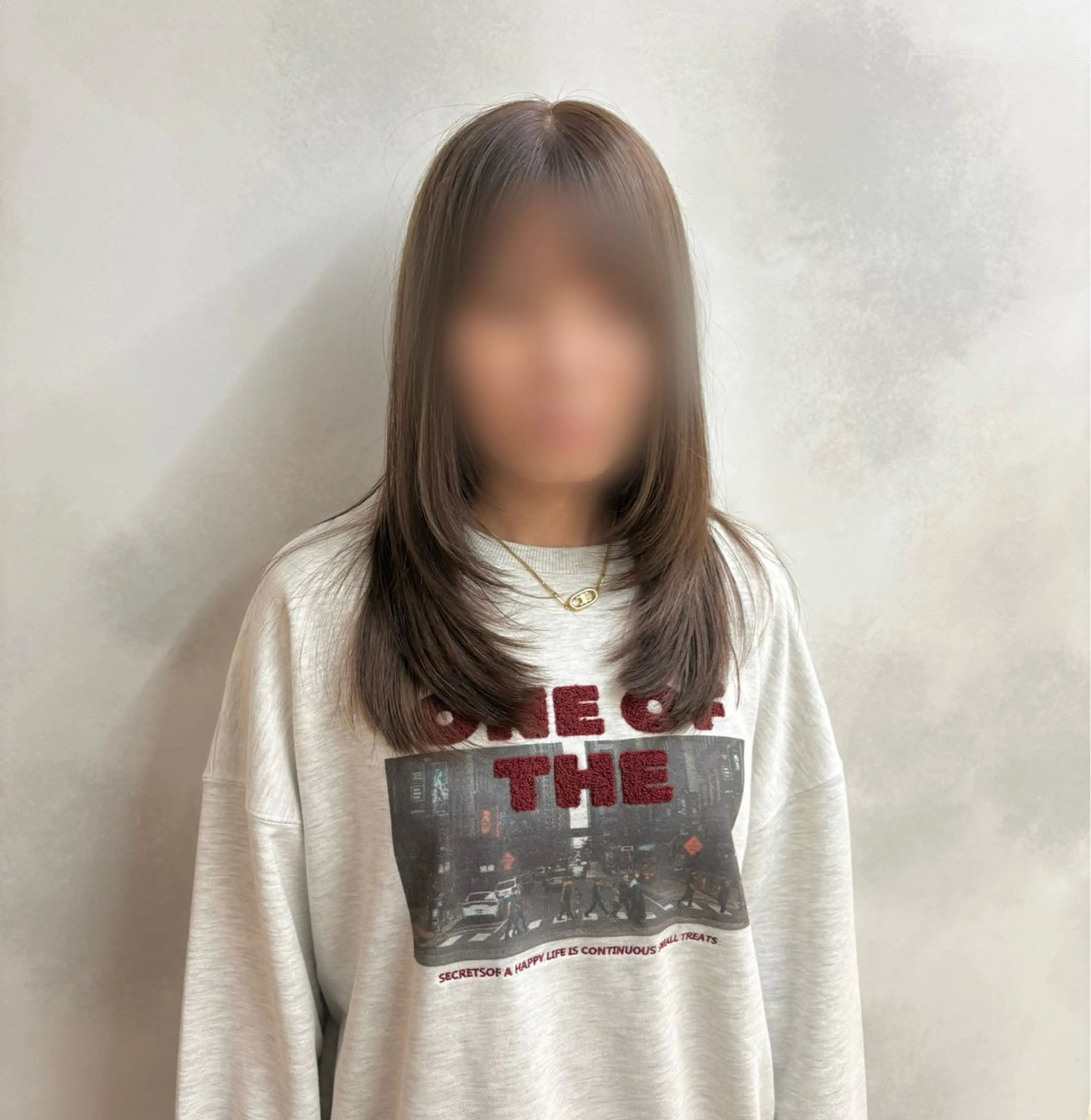 セミロング 白髪ぼかし/似合わせ 黒須　雄哉のヘアスタイル