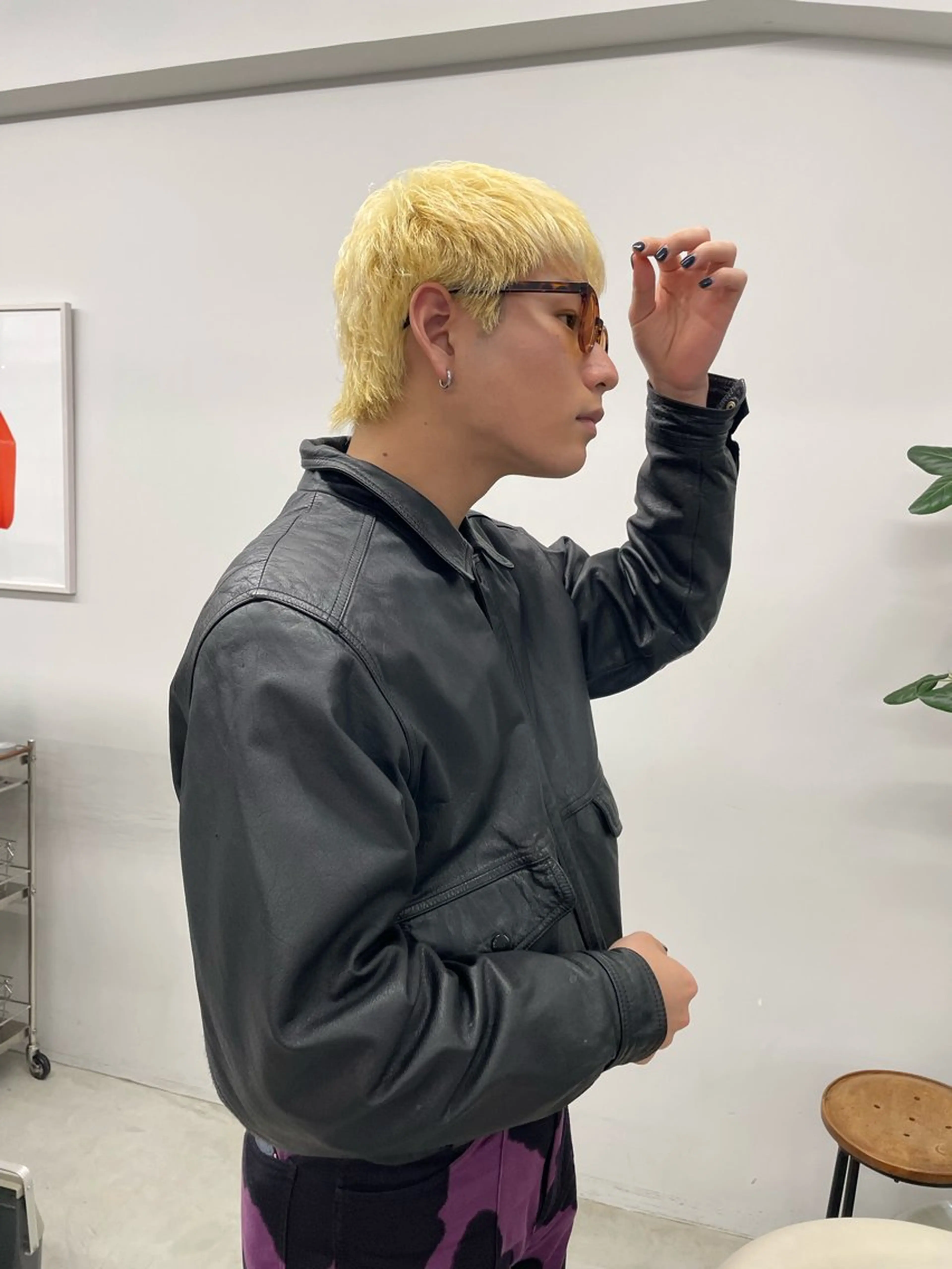 ショート カラー メンズ オカモト ミユウのヘアスタイル