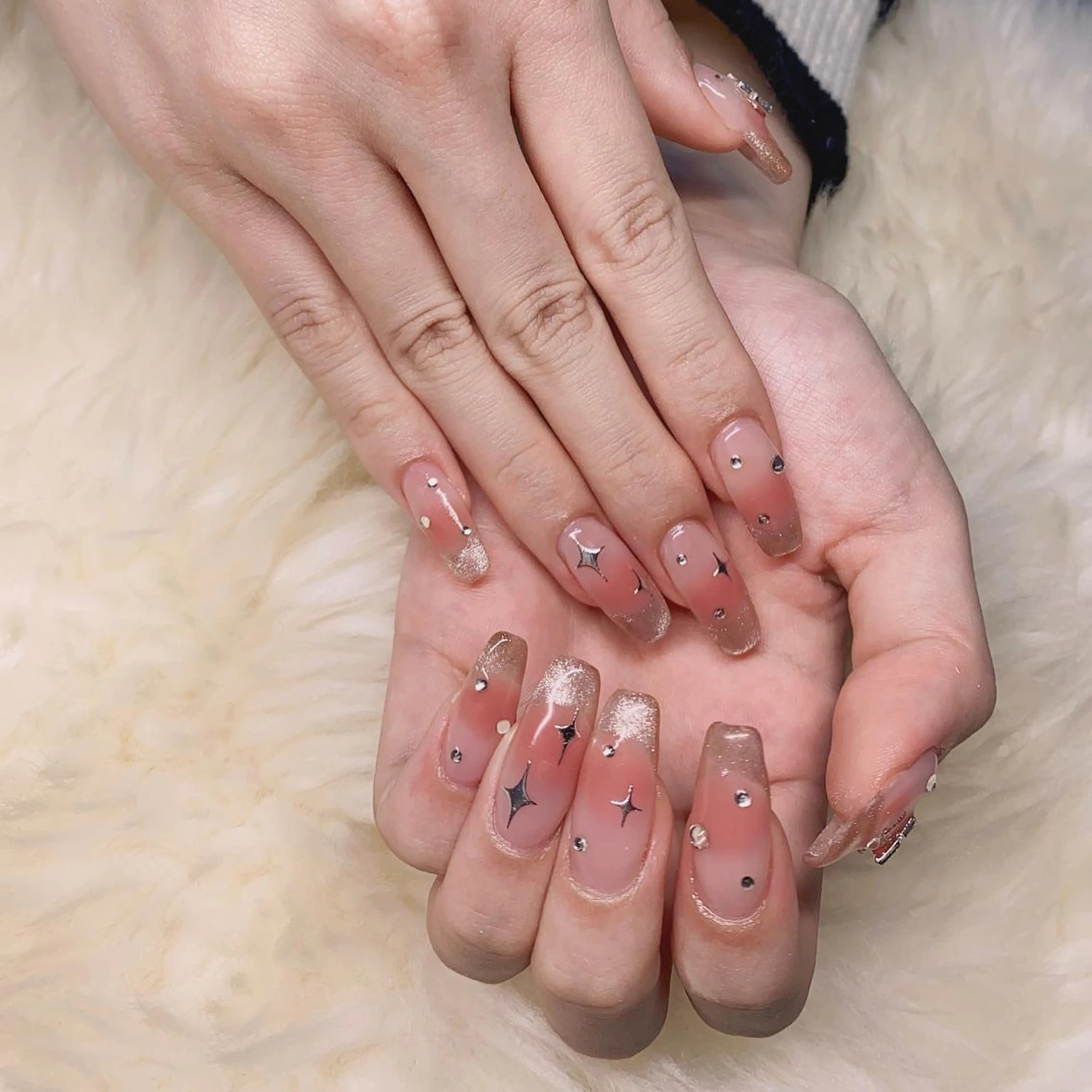 ロング ハンドネイル ハンドケア 💜MIYA nail川崎店のネイルデザイン