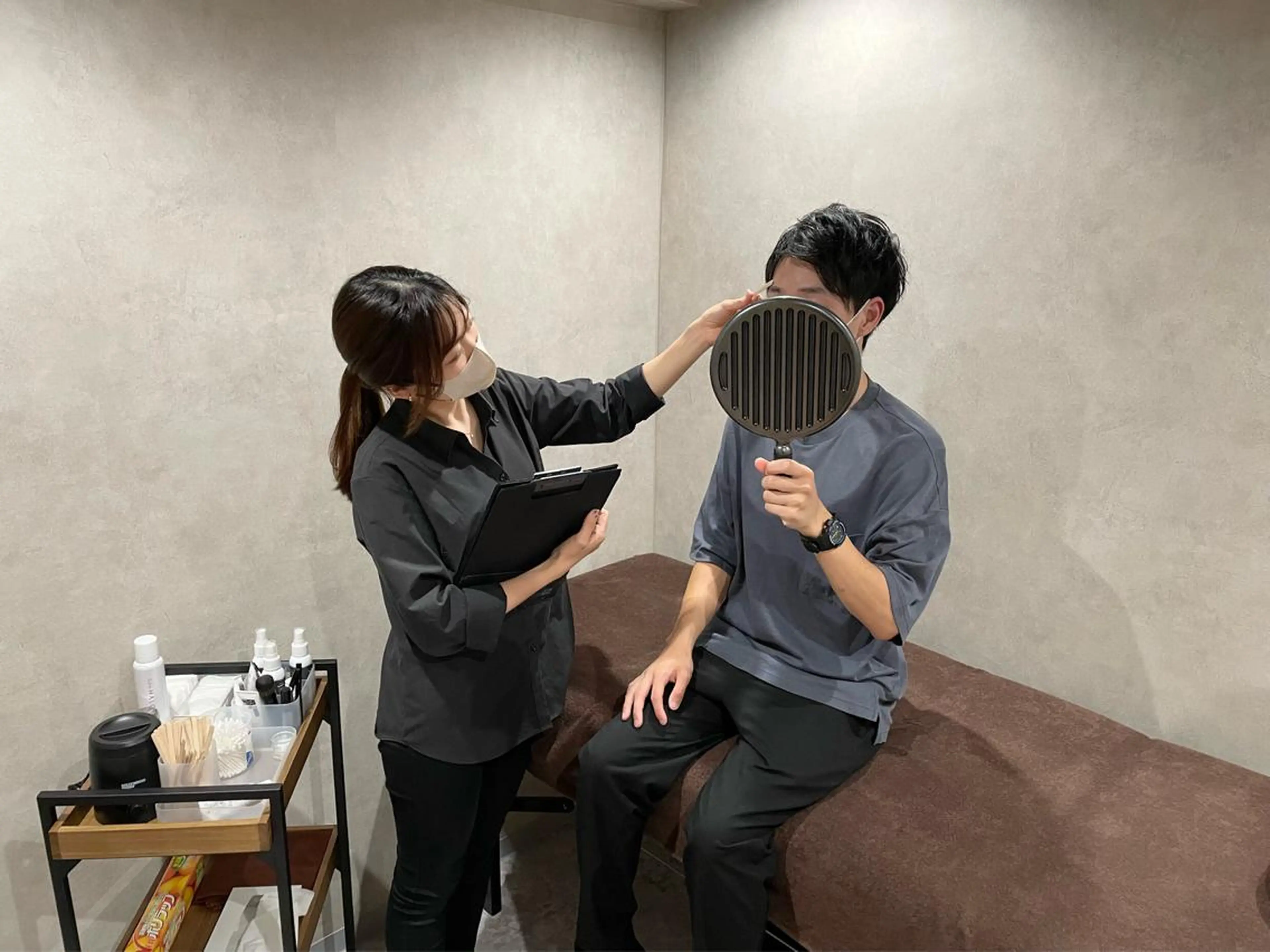 メンズ アイブロウ メンズ脱毛Kyle.横浜所属・メンズ脱毛•眉毛 サロンKyle.横浜の眉毛・アイブロウイメージ