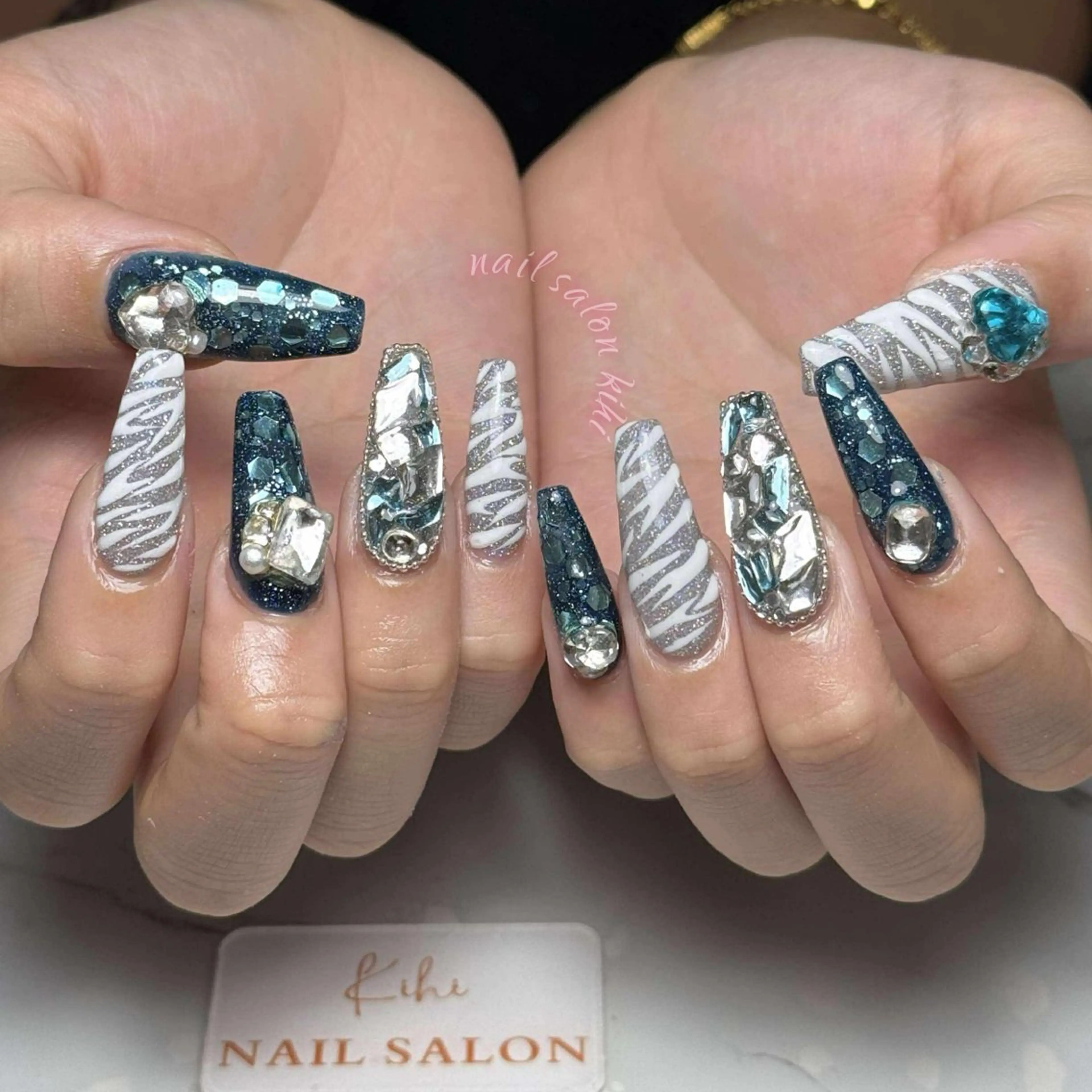 ネイル アートネイル フレンチネイル ジェルネイル グラデーション 韓国ネイル ハンドネイル ハンドケア さくら💮💮 【オフ無料】のネイルデザイン