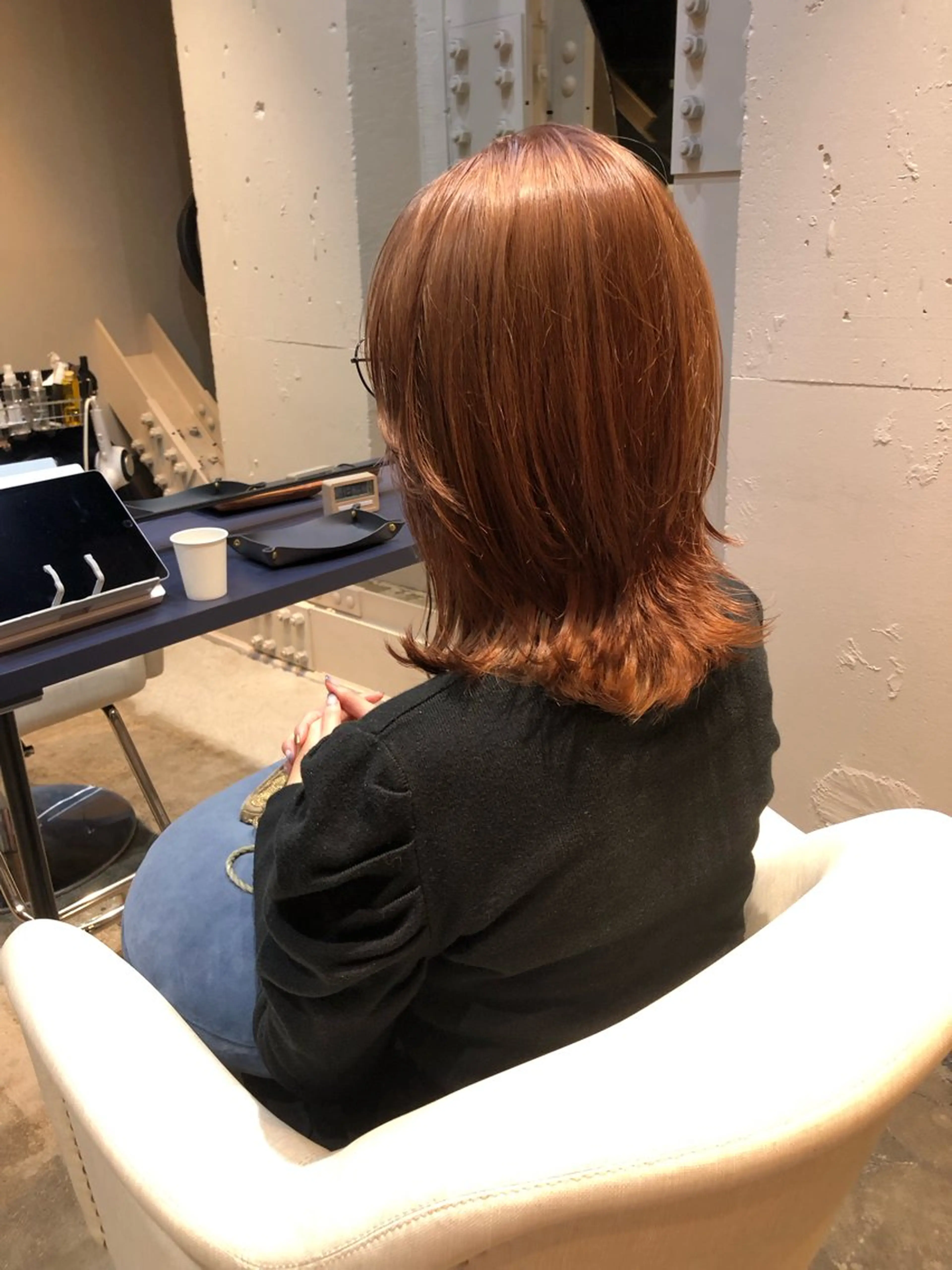 ミディアム レイヤーカット ウルフカット ウルフレイヤー カット ヘアカラー トリートメント 所渉/韓国レイヤー /ウルフカットのヘアスタイル