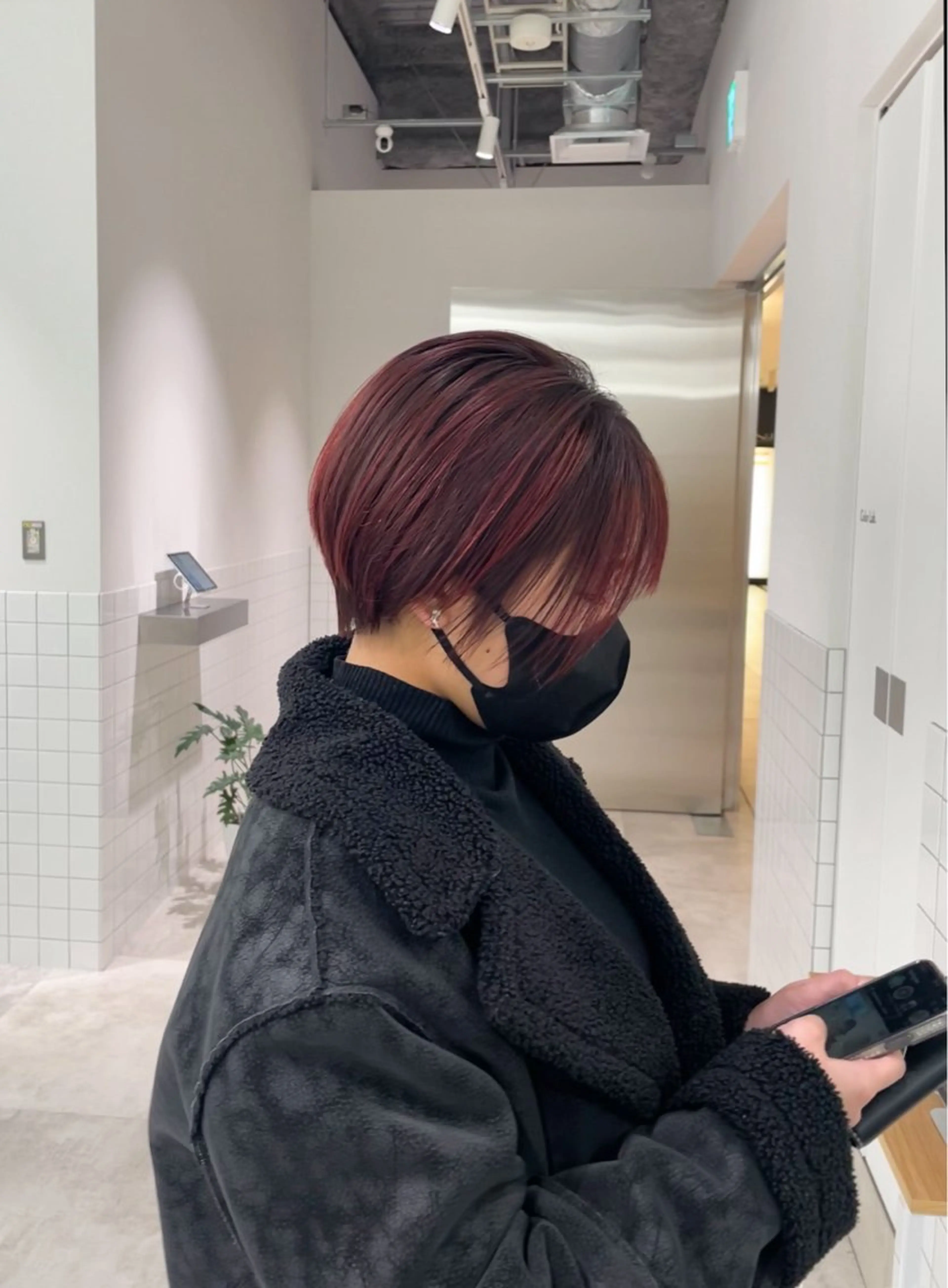 ショート カラー デザインカラー ショートヘア GO TODAY SHAiRE SALON所属・大人スタイル 太田のヘアスタイル