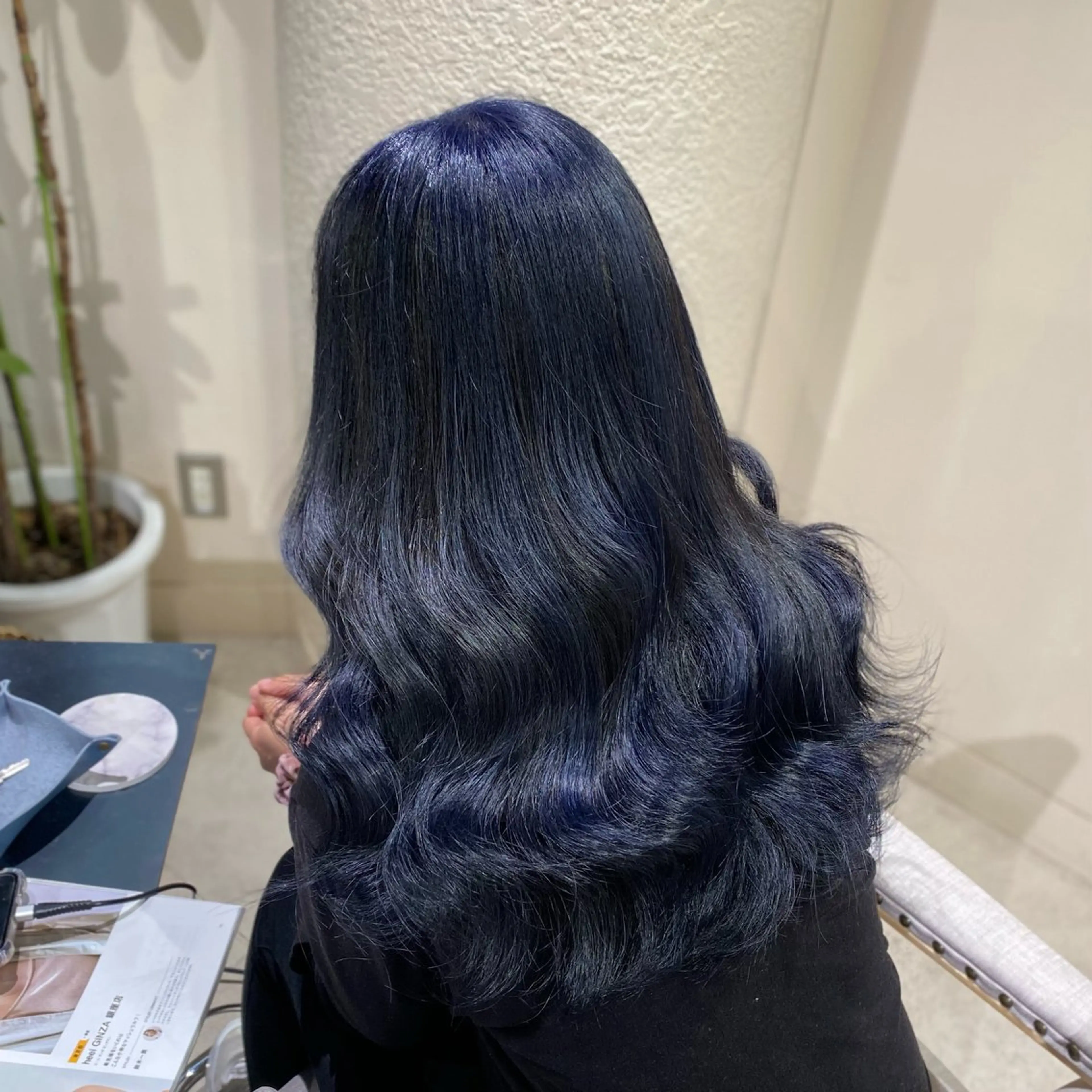 カラー 黒髪 ブルーカラー ブルーブラック ハイトーン✨艶髪💘 💘 AYANO💘のヘアスタイル