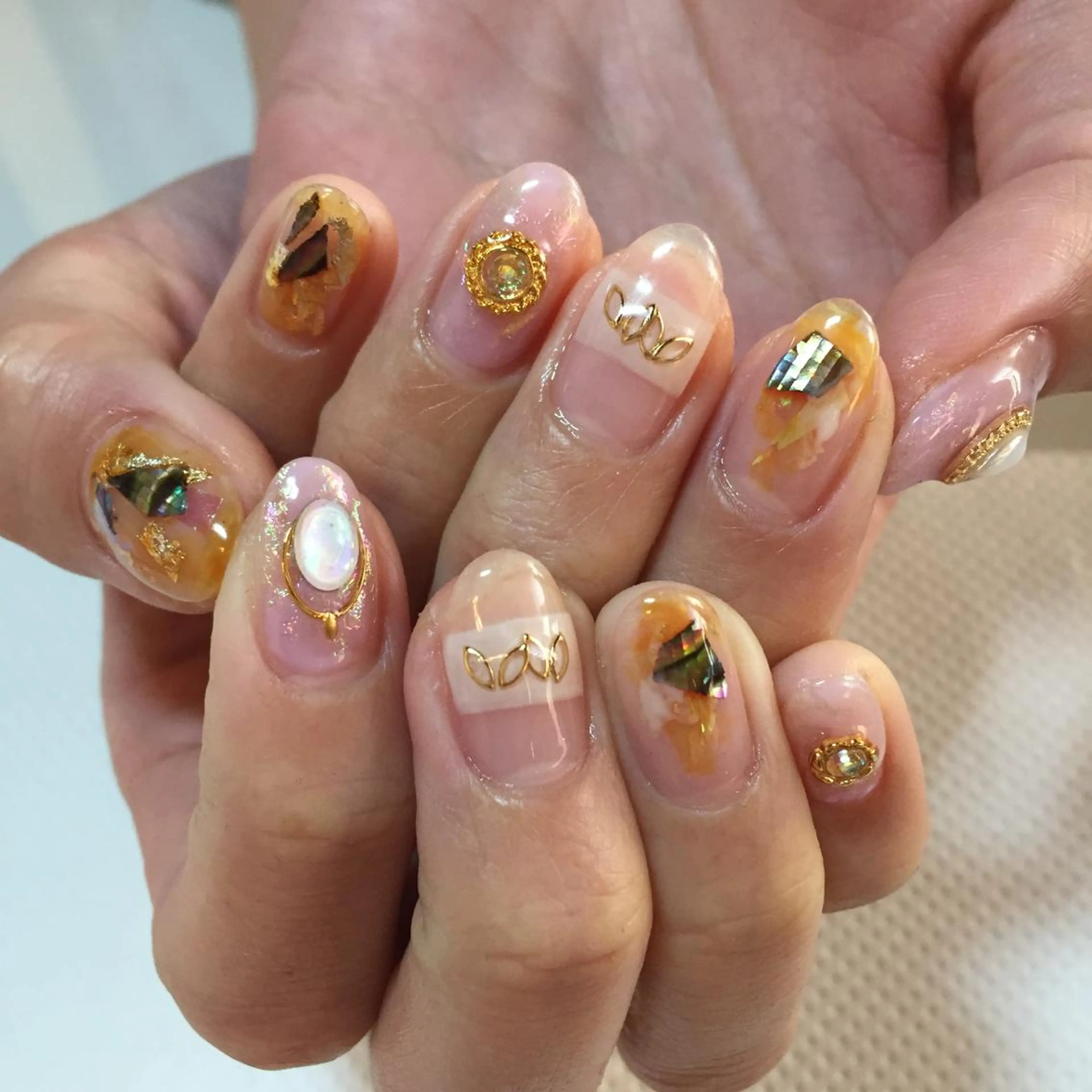 ネイル ニュアンスネイル g-up nail所属・米田 律子のネイルデザイン