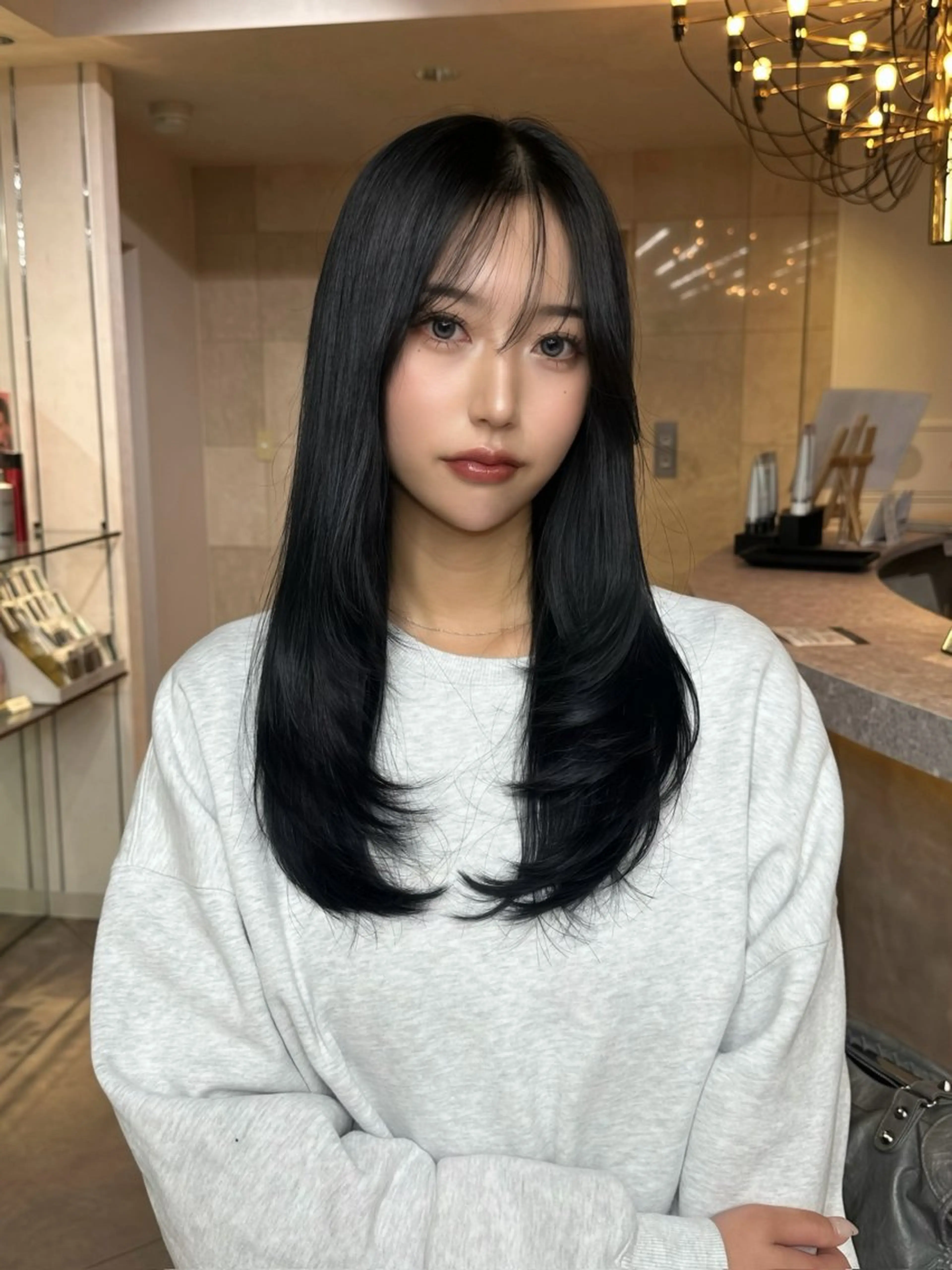 ロング カラー カット ヘアカラー トリートメント 韓国/レイヤー/ 透明感🩶ひかる🩶のヘアスタイル