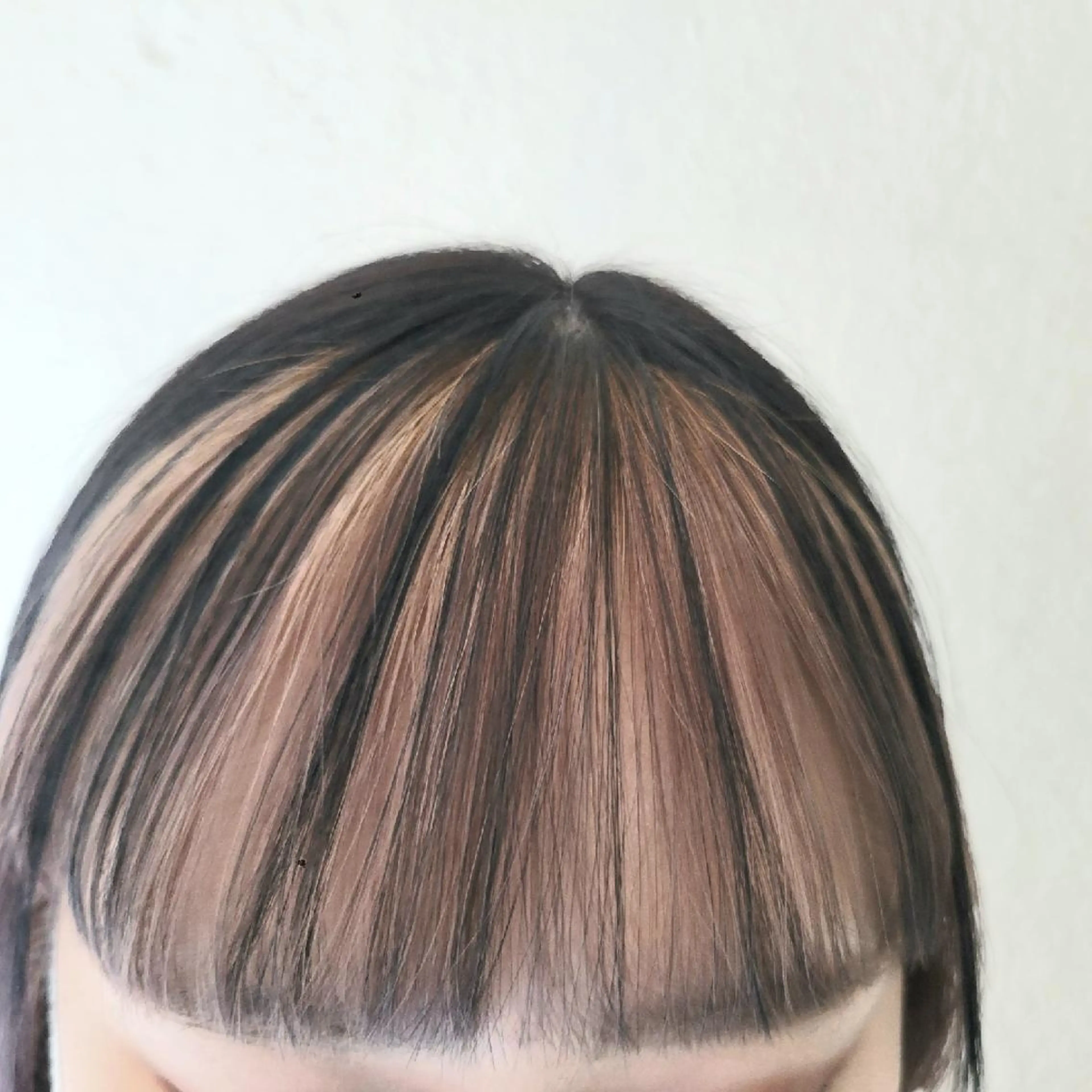 ミディアム カット ヘアカラー トリートメント 🇰🇷透明感×ハイ トーン🌟tomoのヘアスタイル