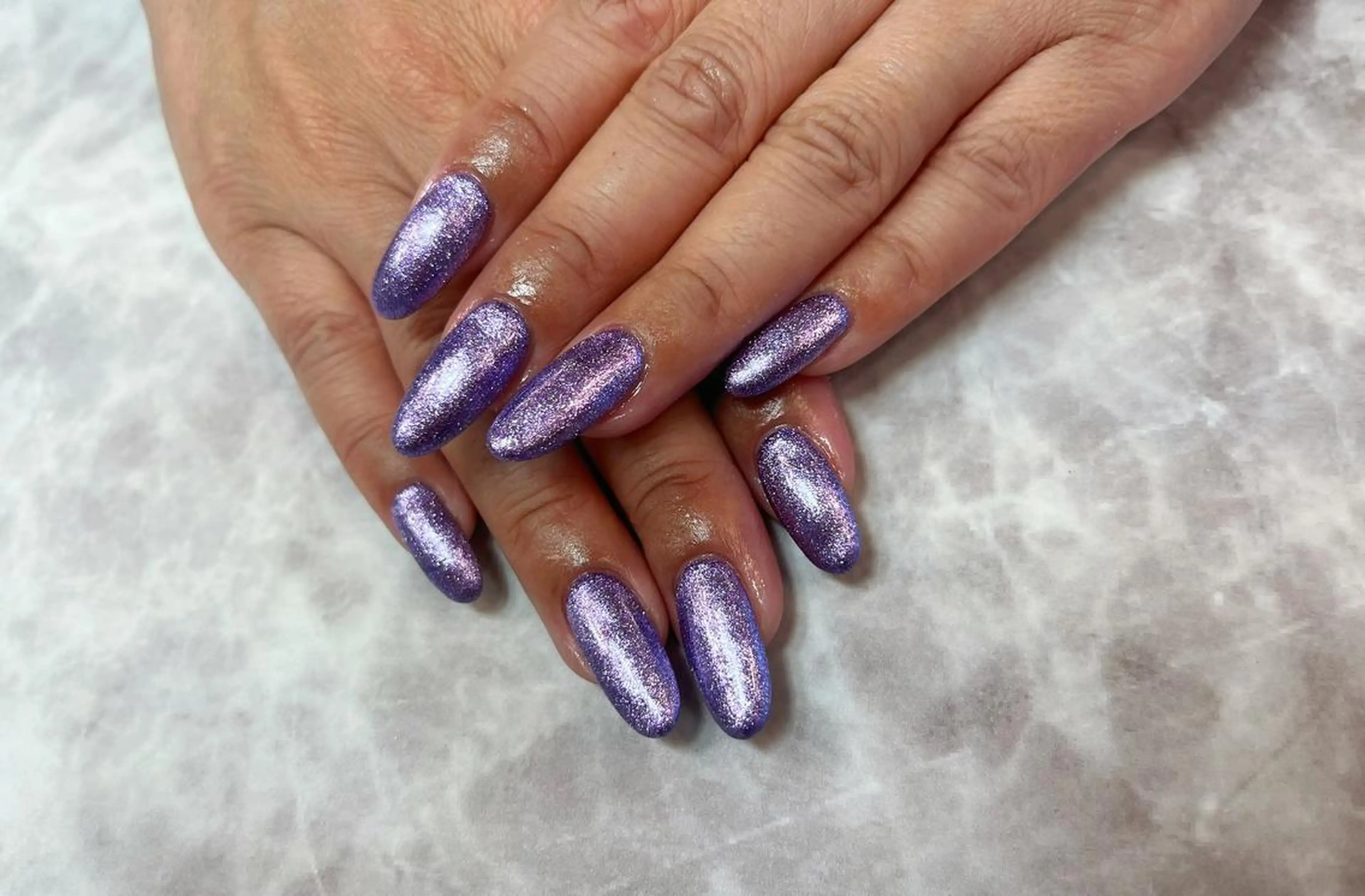 ネイル ネイルリボン 受付スタッフのネイルデザイン